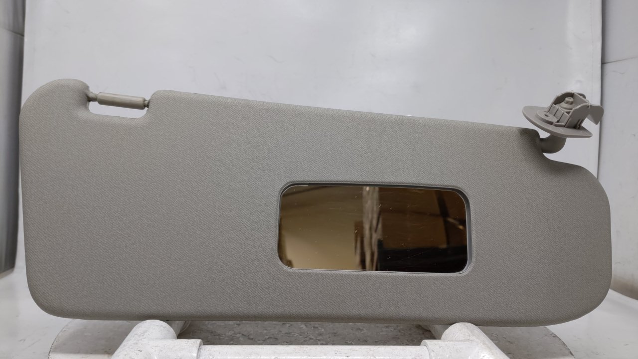 2004-2011 Chevrolet Aveo Passenger Right Sun Visor Sunvisor Gray 45525 - Oemusedautoparts1.com