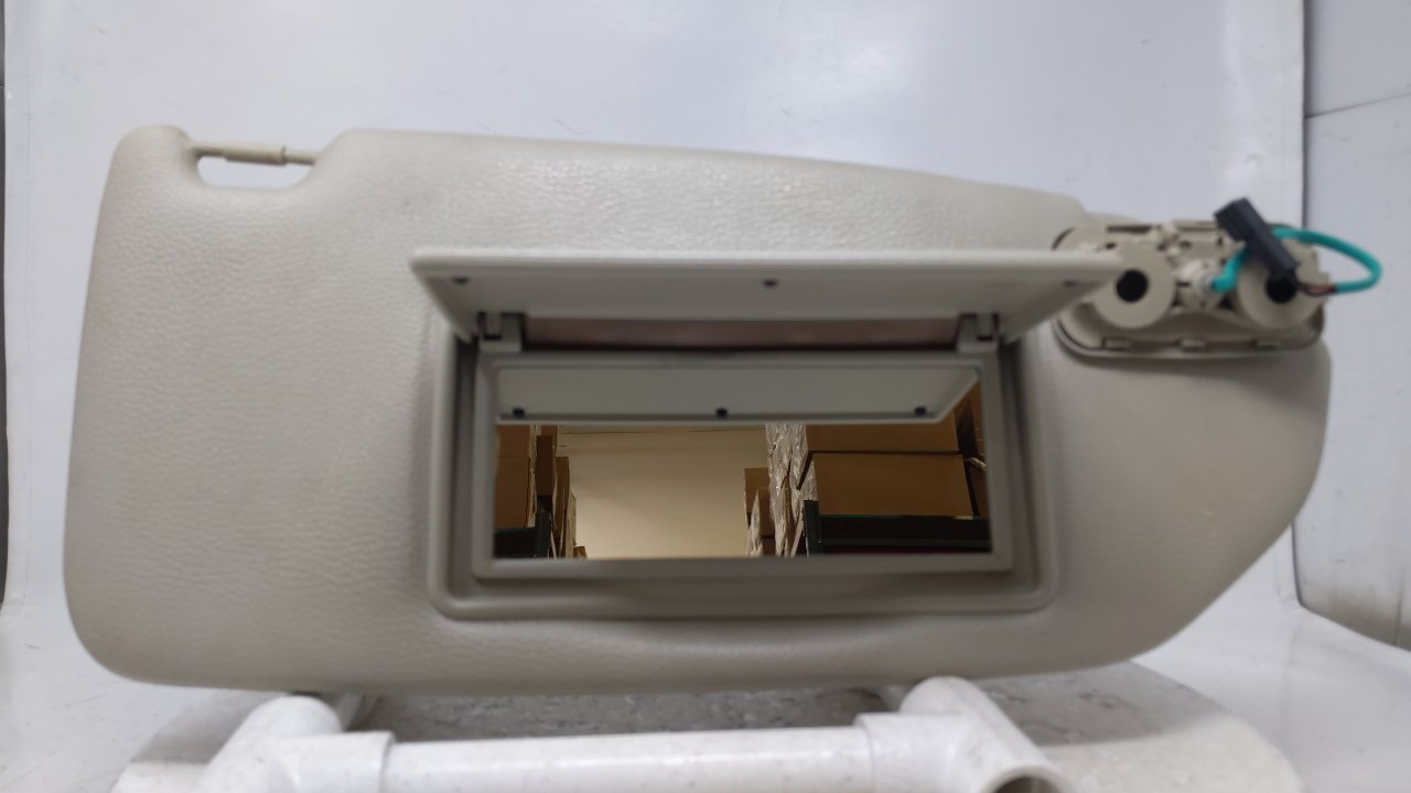 2001 Volvo S60 Passenger Sun Visor Mirror Right Sunvisor Gray 45661 - Oemusedautoparts1.com