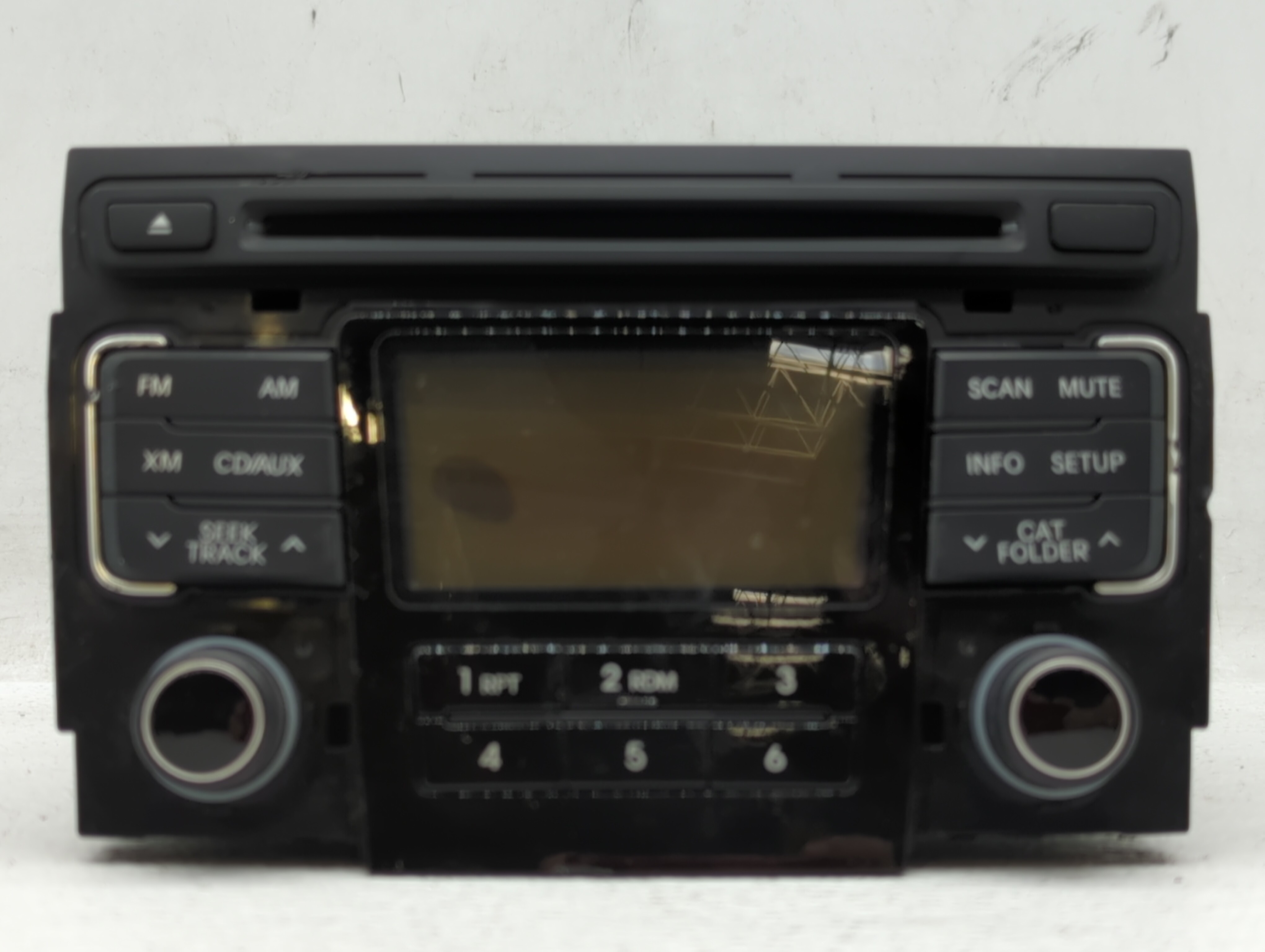 Picture of 2013-2014 Hyundai Sonata Am Fm Cd Player Radio Receiver 457085