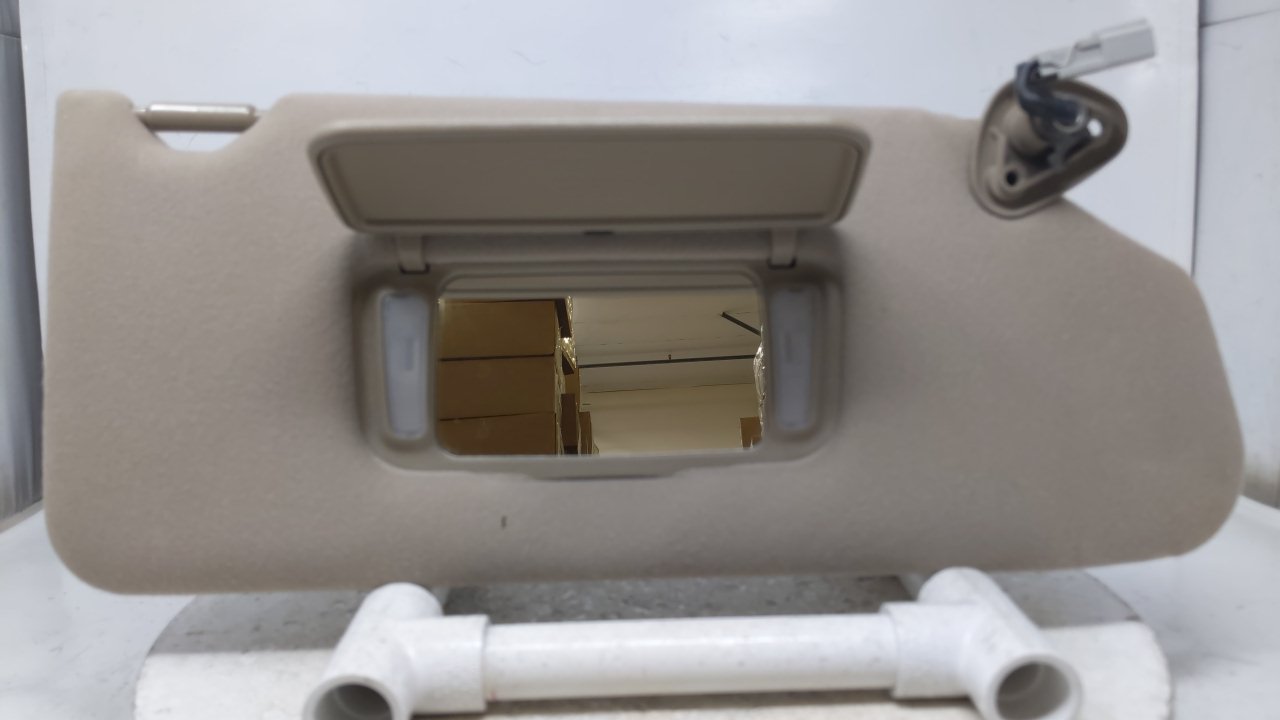 Picture of 1998-2002 Honda Accord Passenger Right Sun Visor Sunvisor Tan 45714