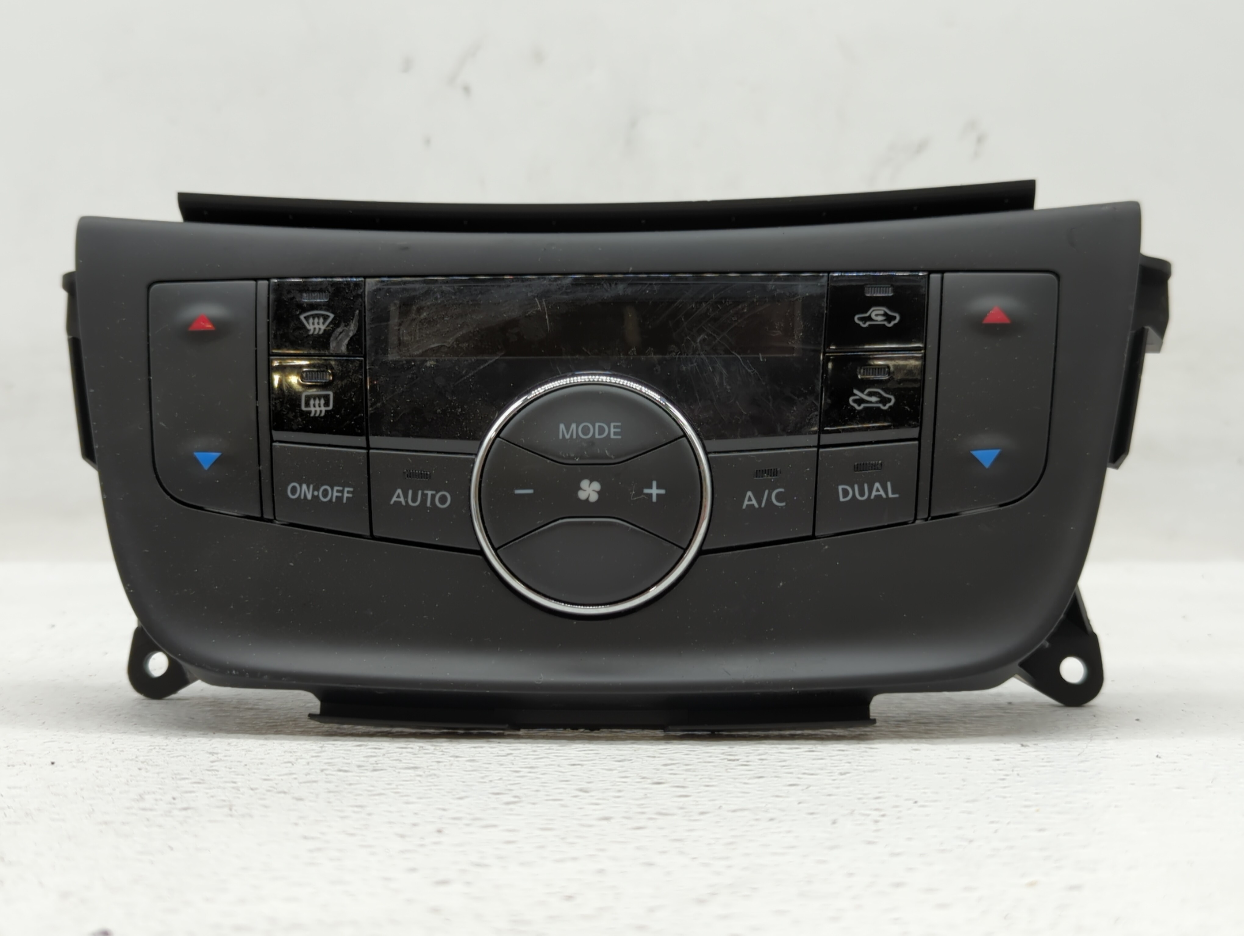 2015-2019 Nissan Sentra Ac Heater Climate Control 27500 4at4a 457242 - Oemusedautoparts1.com