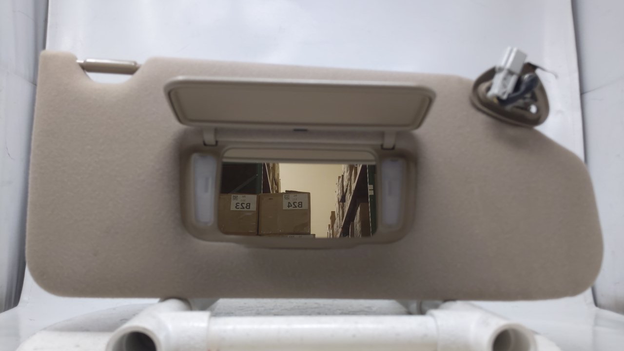 Picture of 1998 Honda Accord Passenger Sun Visor Mirror Right Sunvisor Tan 45904