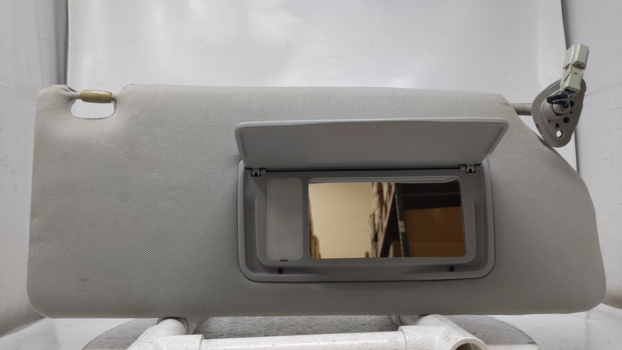 Picture of 2005 Honda Odyssey Passenger Sun Visor Mirror Right Sunvisor Gray 45929