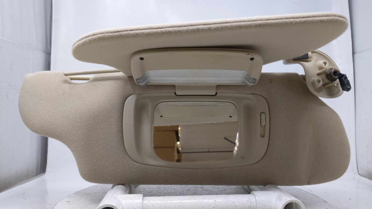 Picture of 2000-2007 Ford Taurus Passenger Right Sun Visor Sunvisor Tan 46079