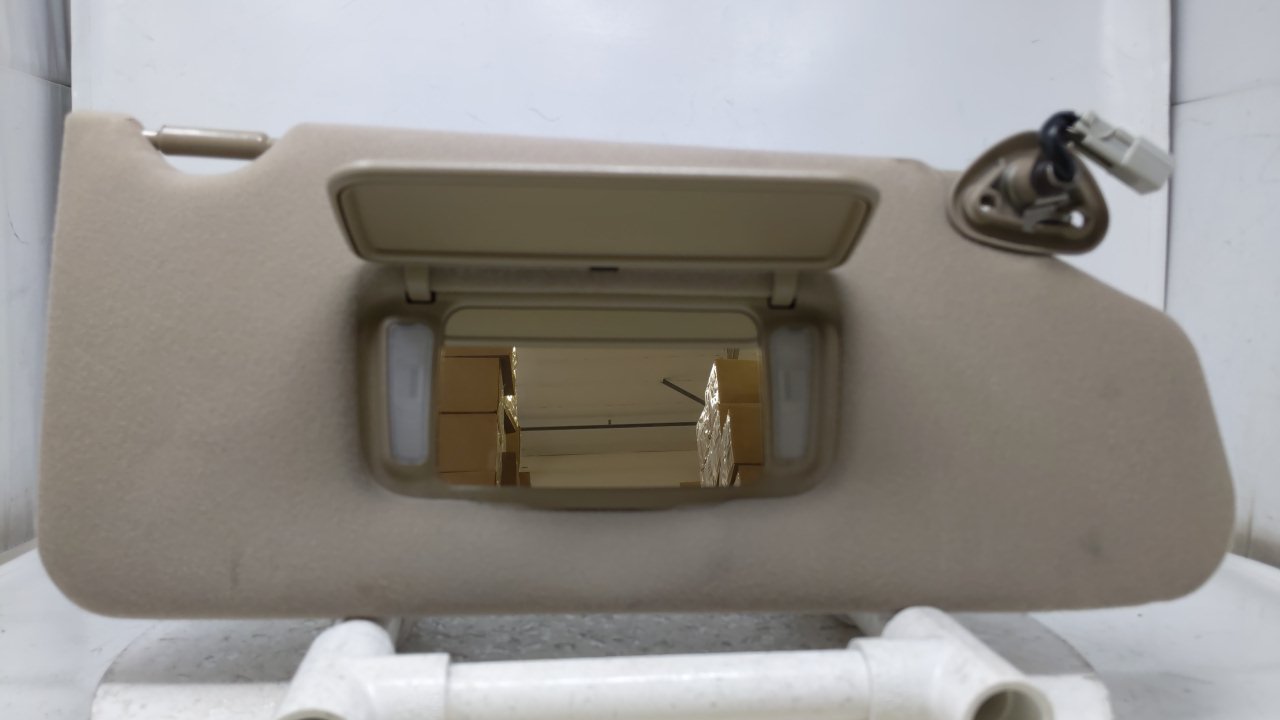Picture of 1998-2002 Honda Accord Passenger Right Sun Visor Sunvisor Tan 46081