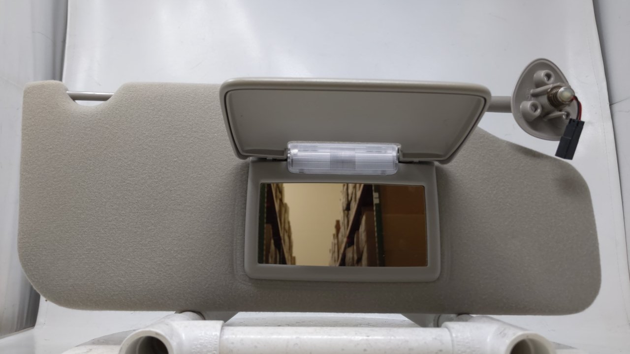 Picture of 2000-2007 Ford Taurus Passenger Right Sun Visor Sunvisor Gray 46159