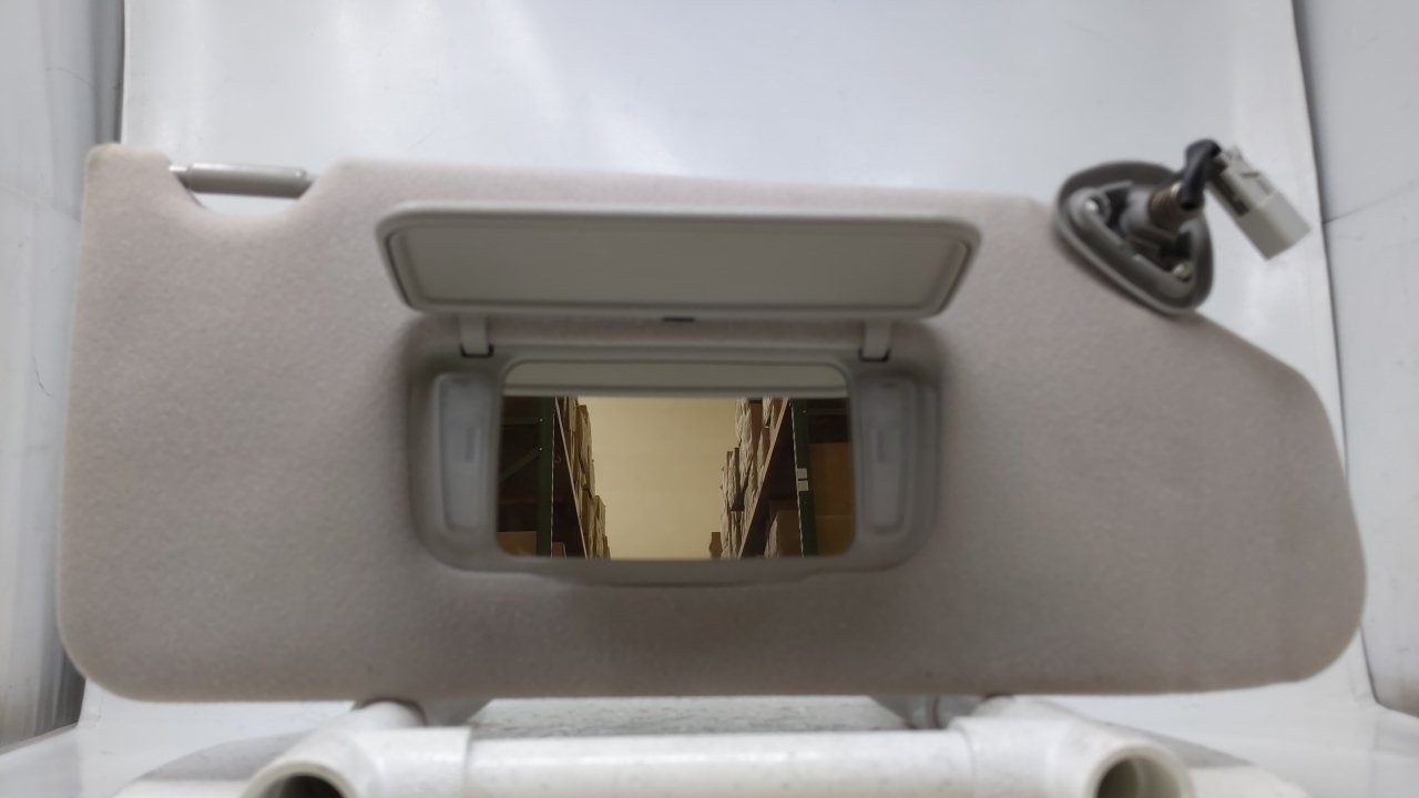 Picture of 1998-2002 Honda Accord Passenger Right Sun Visor Sunvisor Gray 46162