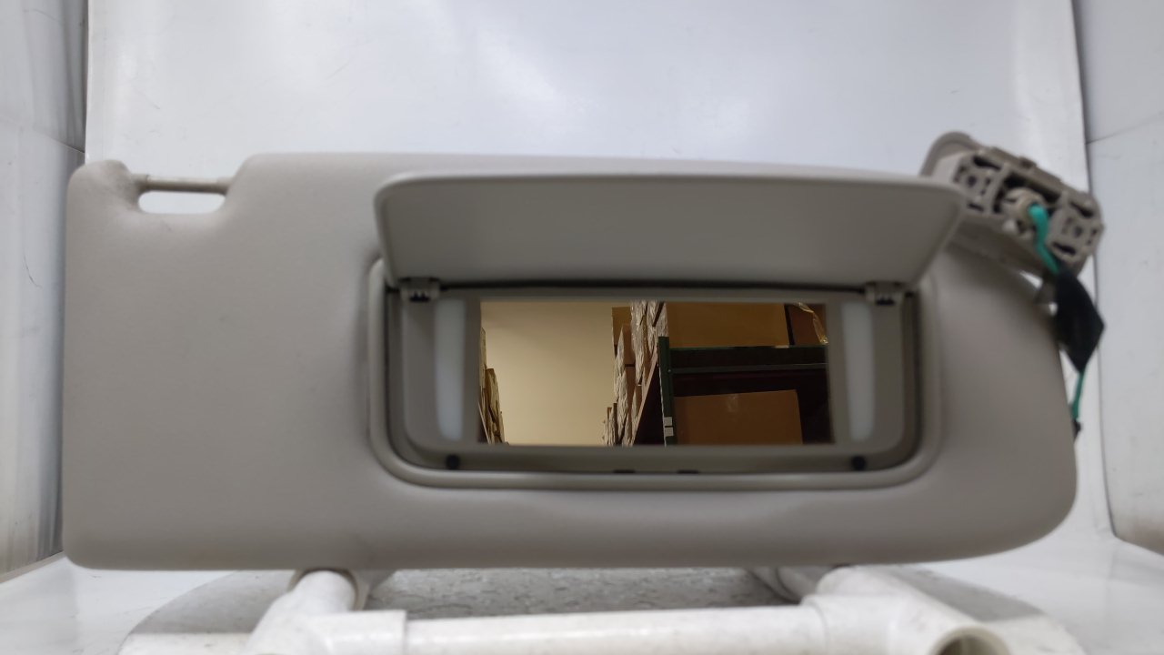 2005-2011 Volvo V50 Passenger Right Sun Visor Sunvisor Gray 46169 - Oemusedautoparts1.com