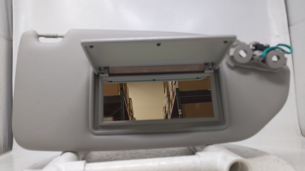 2002 Volvo S60 Passenger Sun Visor Mirror Right Sunvisor Gray 46186 - Oemusedautoparts1.com