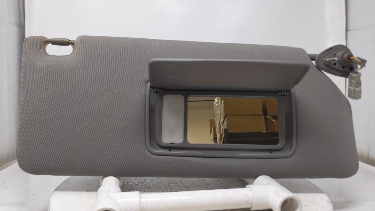 Picture of 2005-2010 Honda Odyssey Passenger Right Sun Visor Sunvisor Gray 46189
