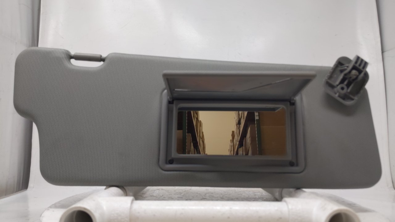2004 Suzuki Forenza Passenger Sun Visor Mirror Right Sunvisor Gray 46194 - Oemusedautoparts1.com