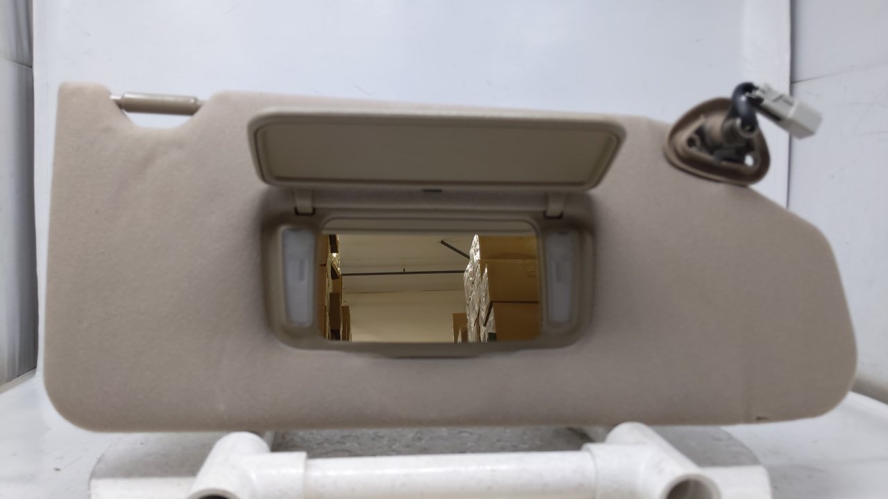 Picture of 1998-2002 Honda Accord Passenger Right Sun Visor Sunvisor Tan 46286