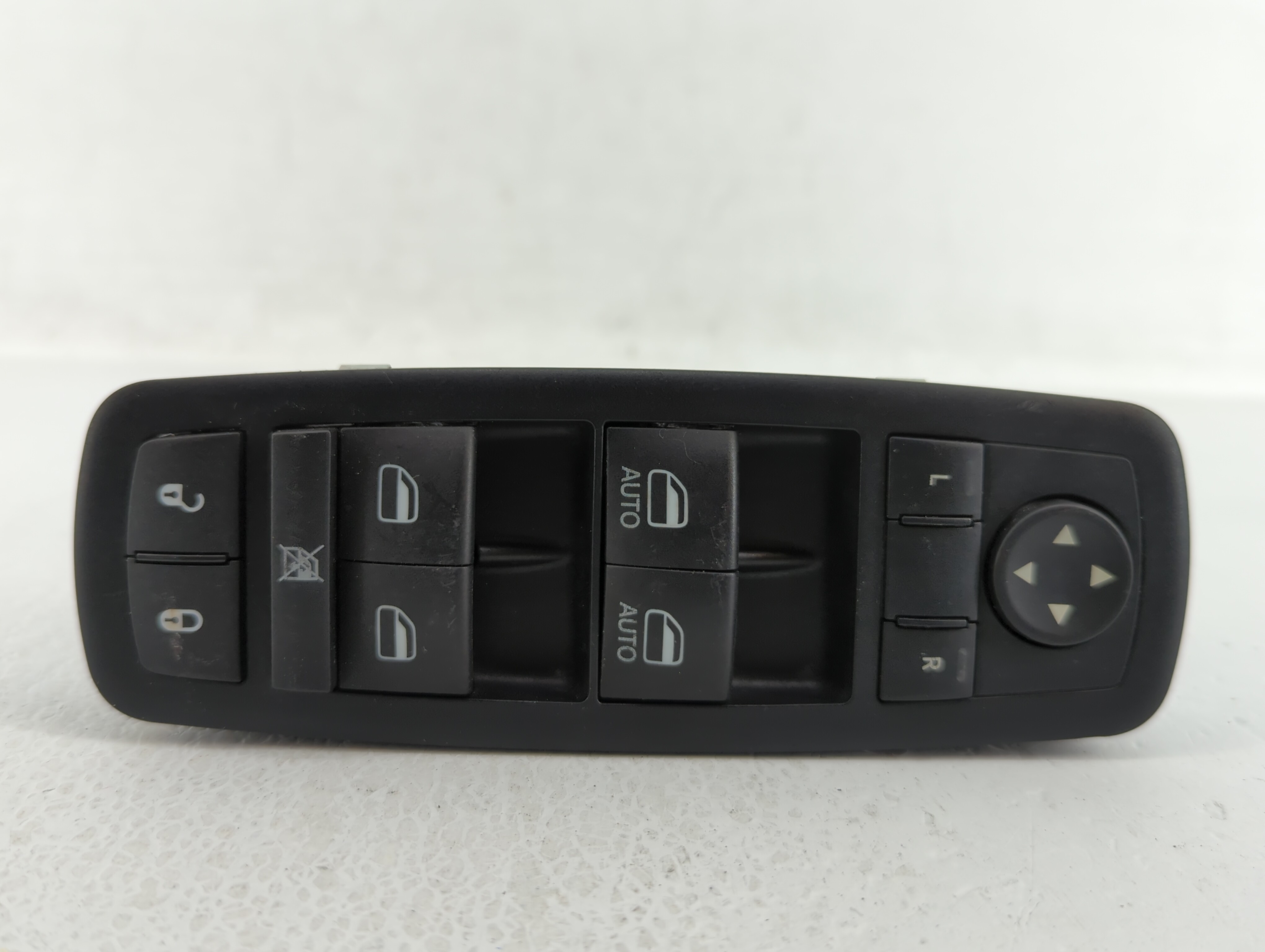 Picture of Dodge Caravan Driver Left Door Master Power Window Switch 463504