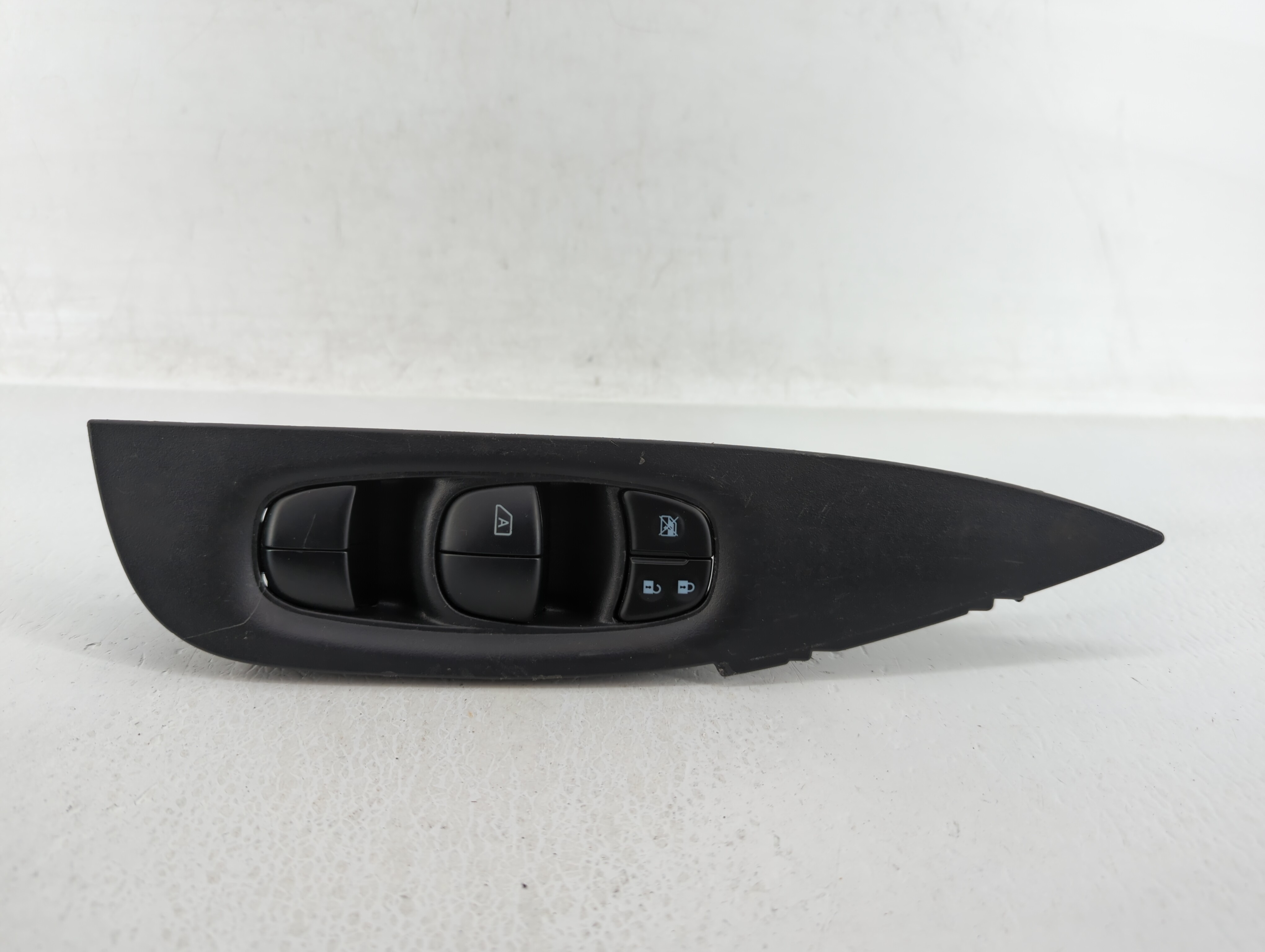 2014-2020 Nissan Rogue Driver Left Door Master Power Window Switch 463557 - Oemusedautoparts1.com