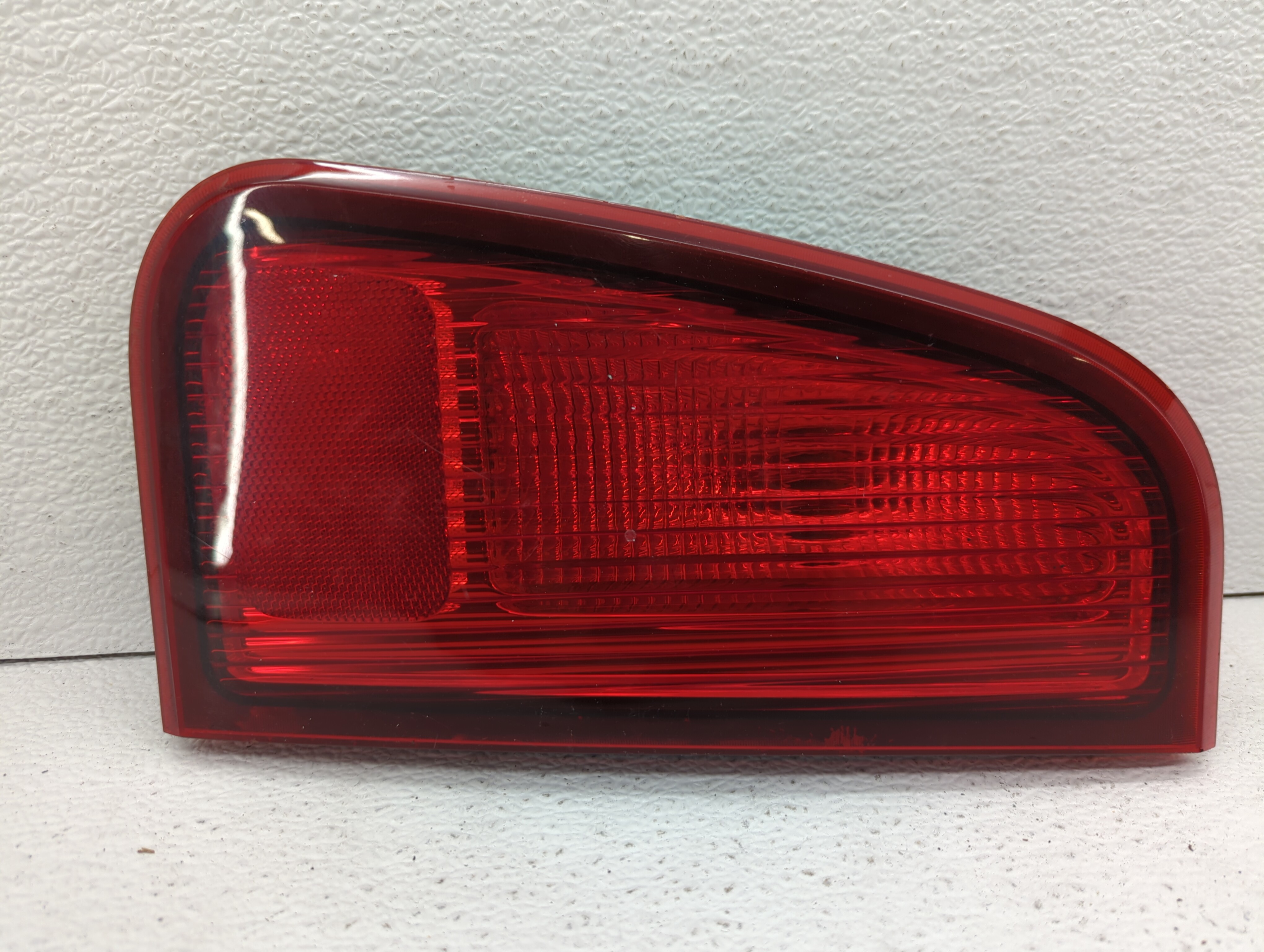 2003 Lincoln Navigator Passenger Right Side Tail Light Taillight Oem 463936 - Oemusedautoparts1.com