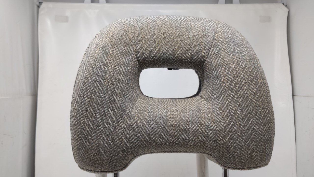 1998-2002 Subaru Forester Headrest Head Rest Front Driver Passenger Gray 46450 - Oemusedautoparts1.com
