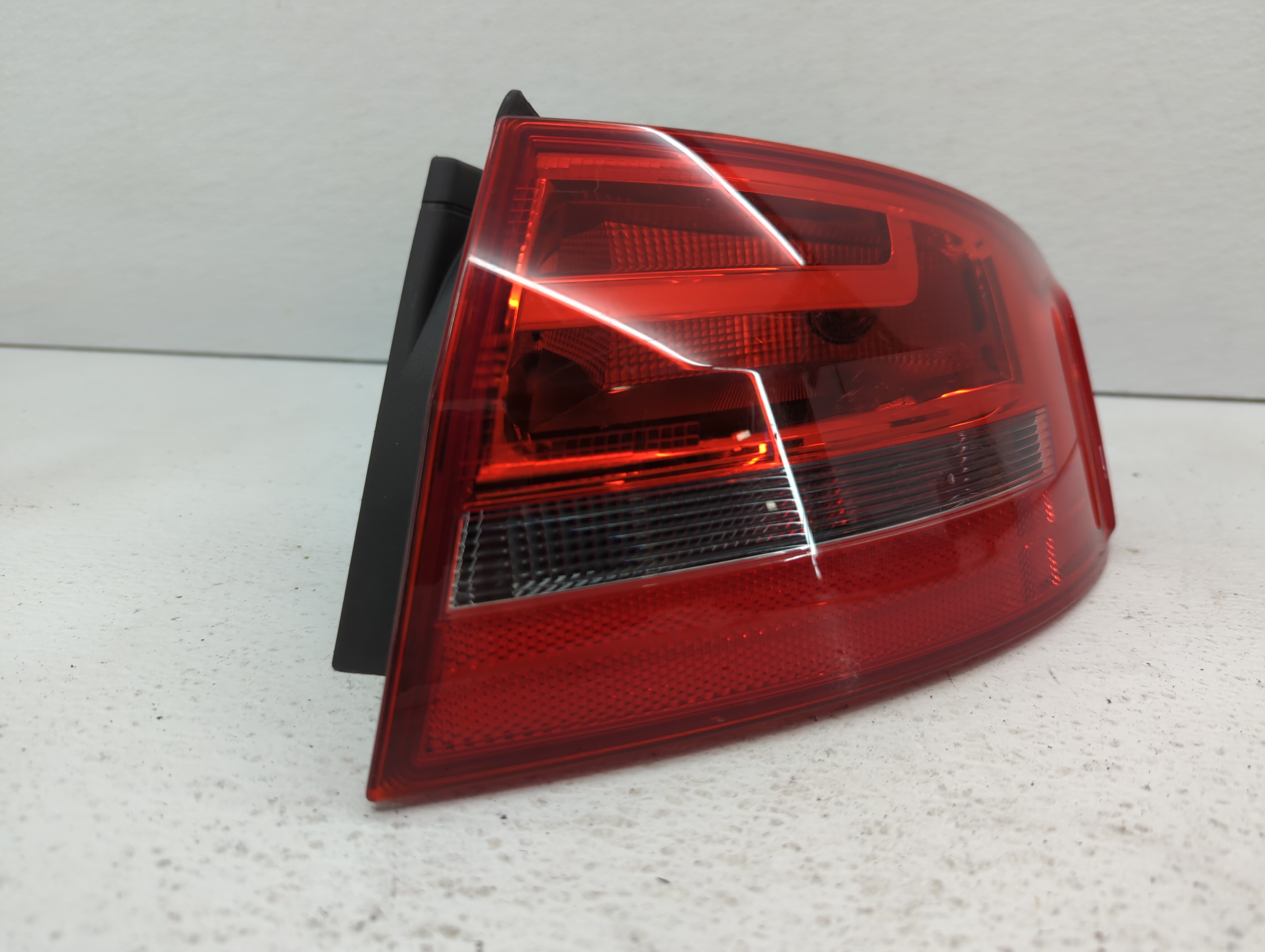 2013-2016 Audi A4 Passenger Right Side Tail Light Taillight Oem 464562 - Oemusedautoparts1.com
