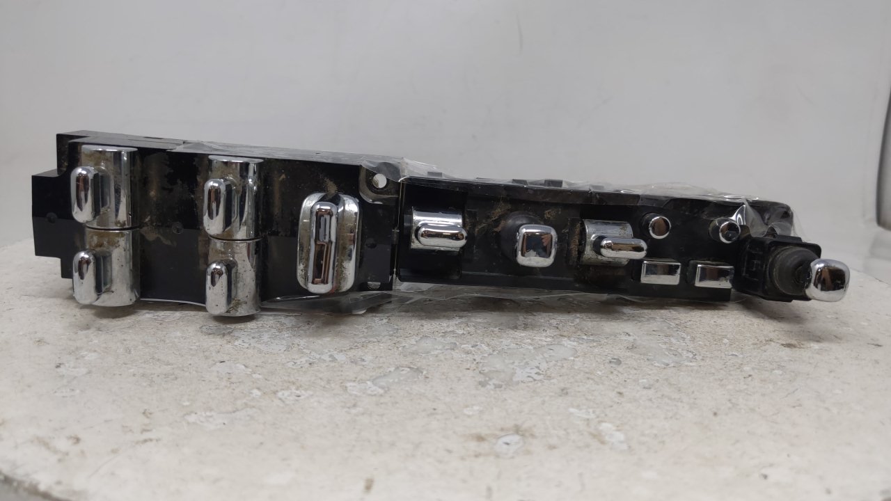 Picture of 1996 Saab 96 Driver Left Door Master Power Window Switch 46601