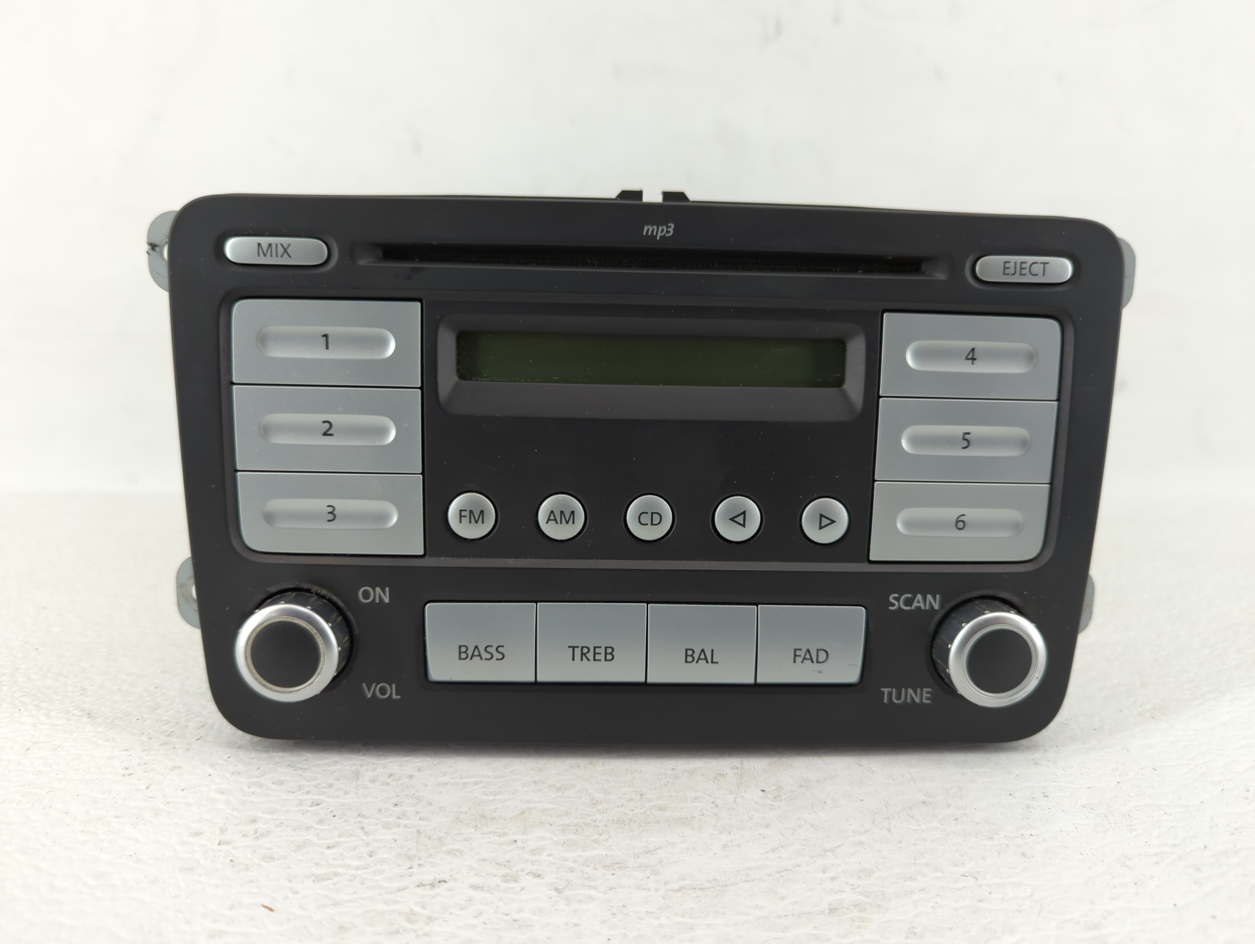 2009-2017 Volkswagen Tiguan Am Fm Cd Player Radio Receiver 467353 - Oemusedautoparts1.com