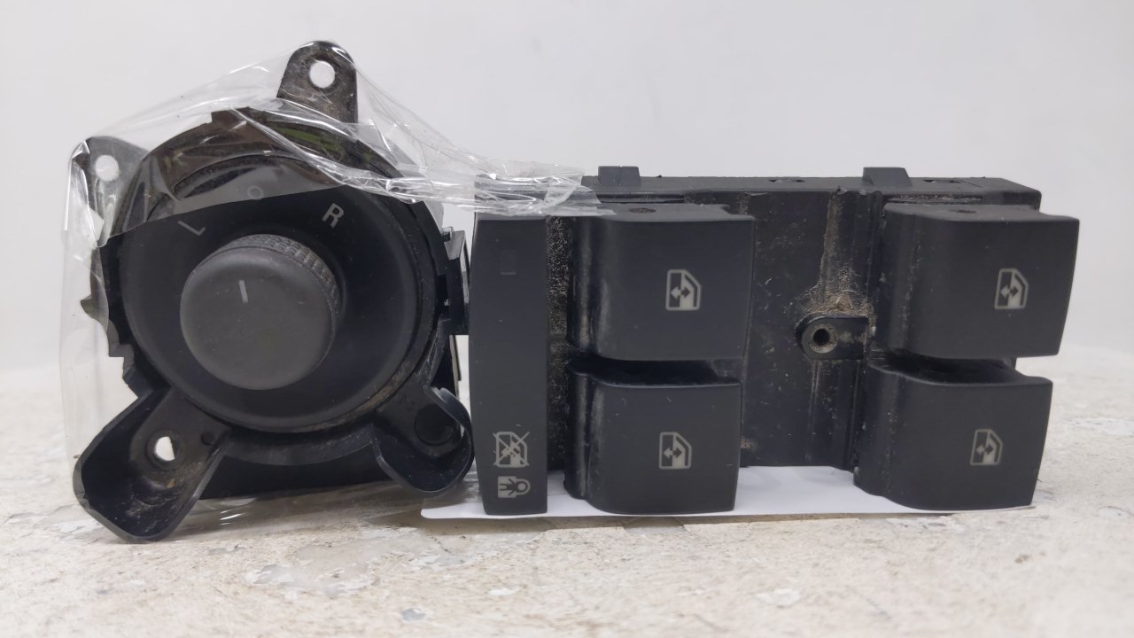 2013 Chevrolet Malibu Driver Left Door Master Power Window Switch 46736 - Oemusedautoparts1.com