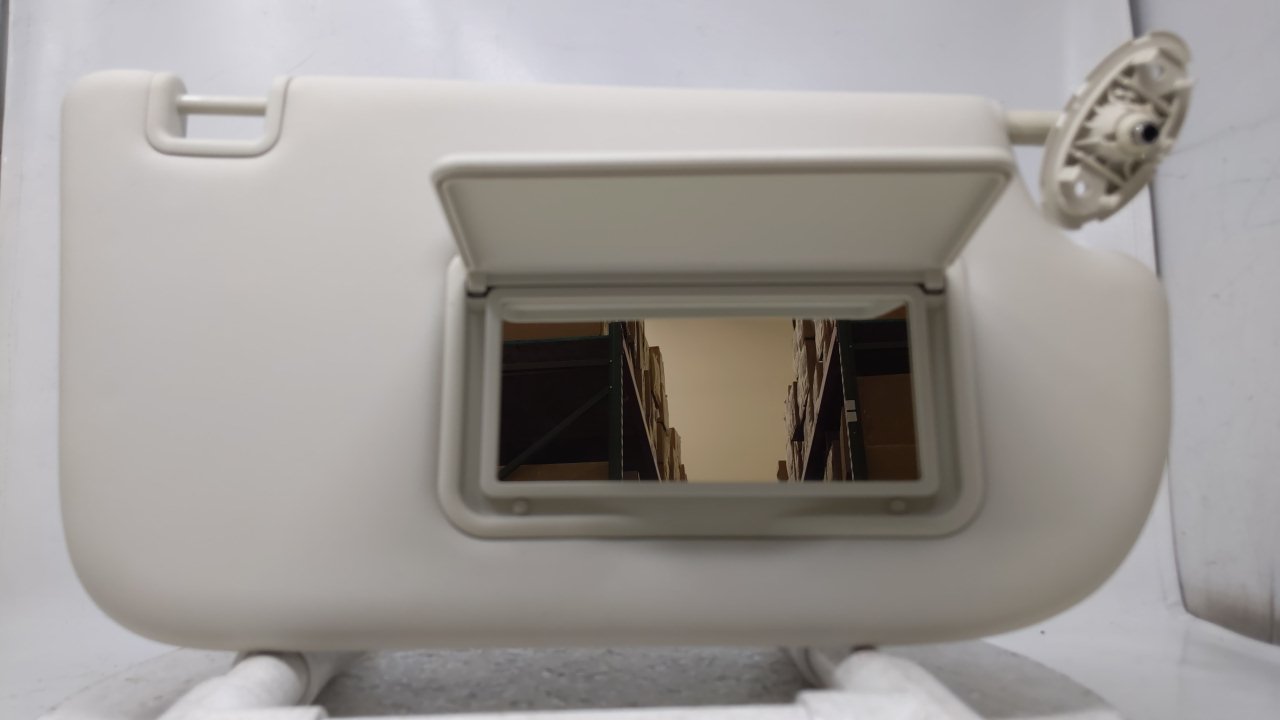 2013-2015 Ford Escape Passenger Right Sun Visor Sunvisor Ivory 46771 - Oemusedautoparts1.com