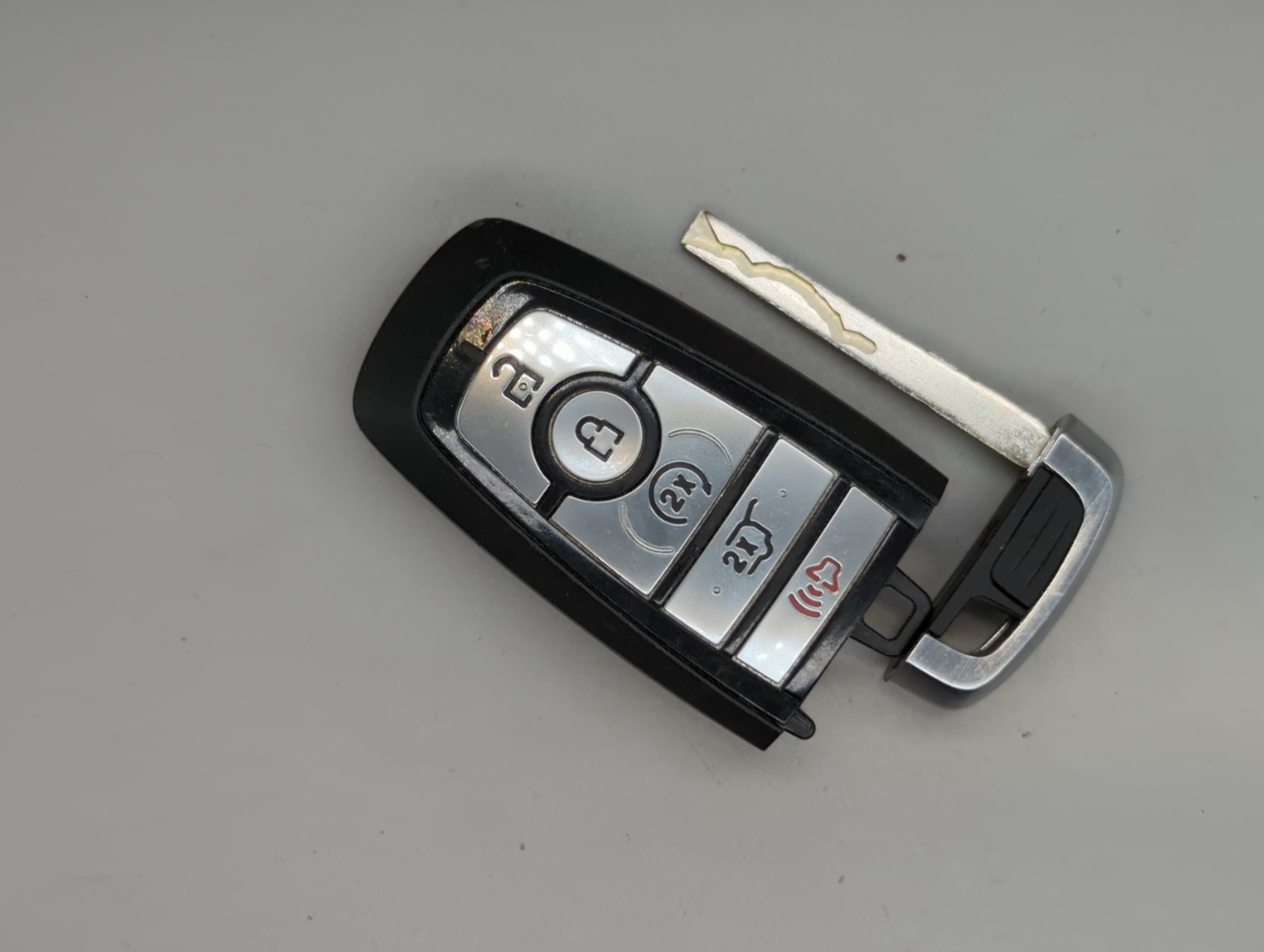 Picture of Ford Bronco Keyless Entry Remote Fob M3N-A2C931426 M1PT-15K601-BA 5 buttons