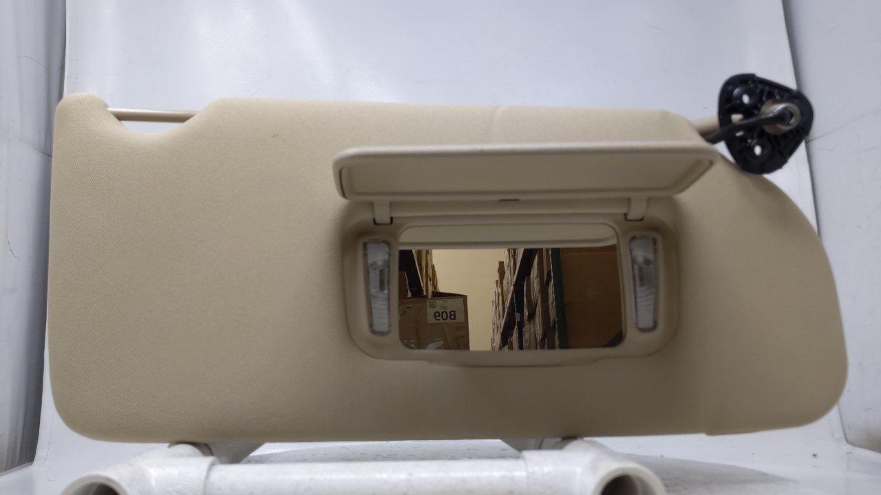 2005 Buick Allure Passenger Sun Visor Mirror Right Sunvisor Tan 46815 - Oemusedautoparts1.com