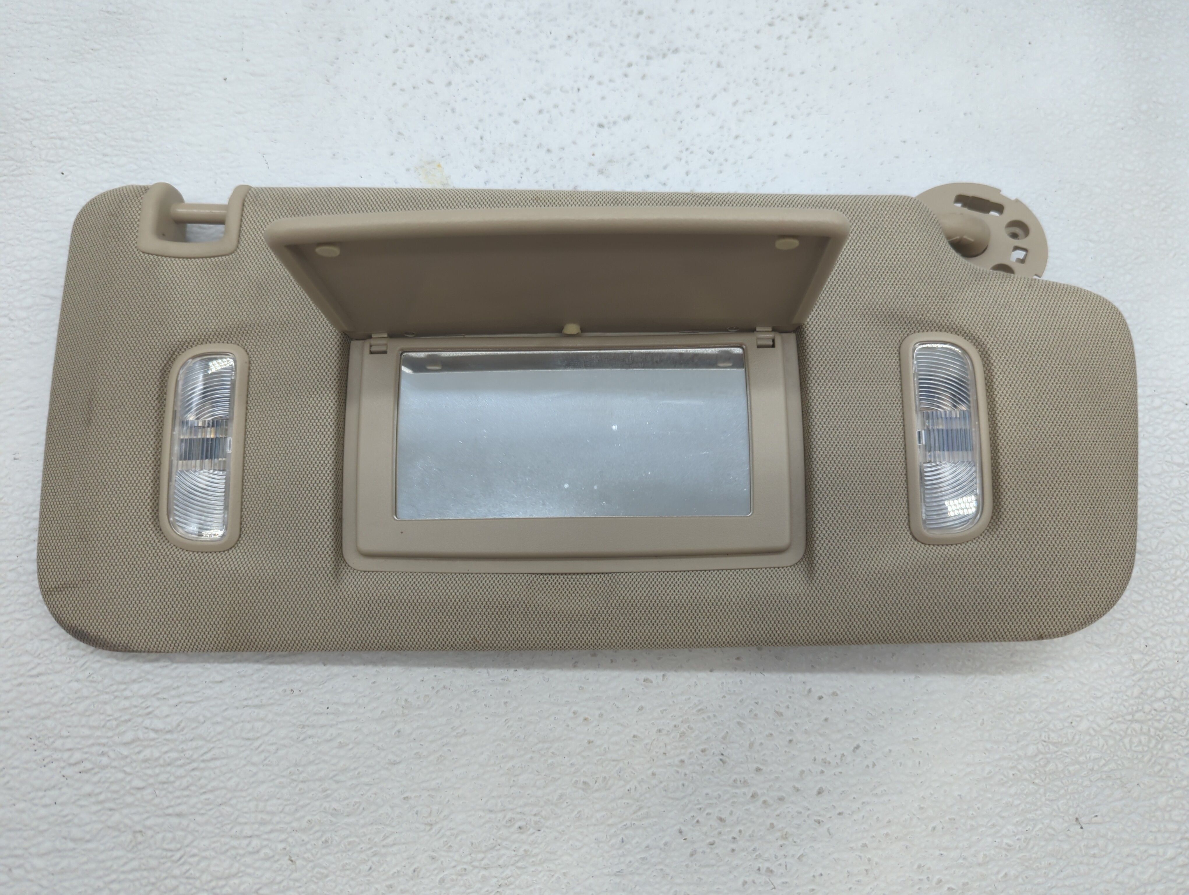 2010-2017 Chevrolet Equinox Passenger Sun Visor Mirror Right Sunvisor 468780 - Oemusedautoparts1.com