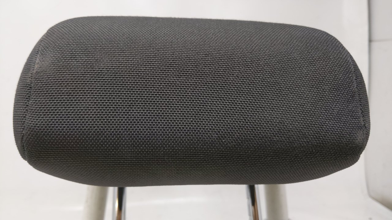 Picture of 2004-2008 Suzuki Reno Headrest Head Rest Rear Seat 46881