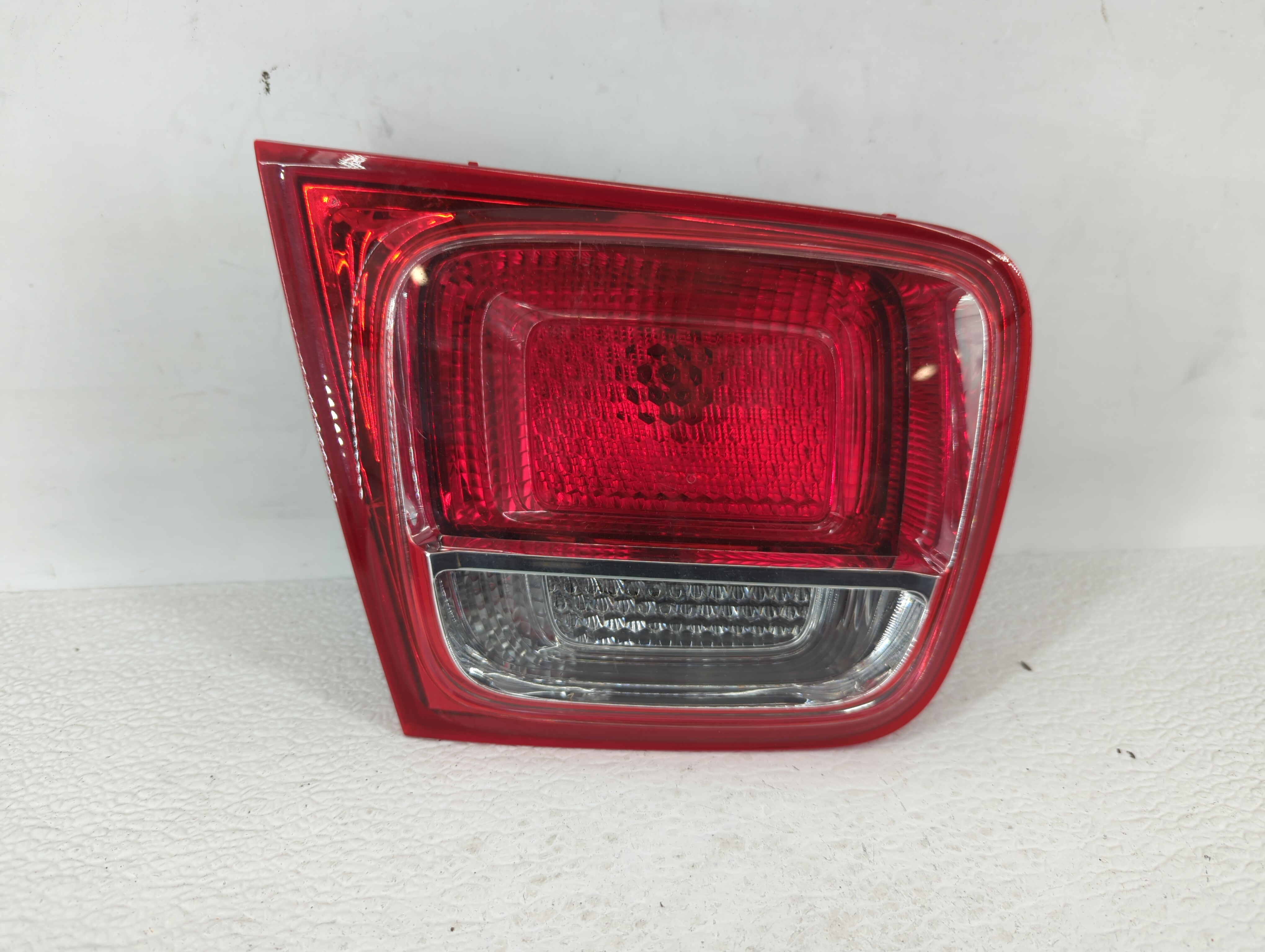 2013-2016 Chevrolet Malibu Driver Left Side Tail Light Taillight Oem 470382 - Oemusedautoparts1.com