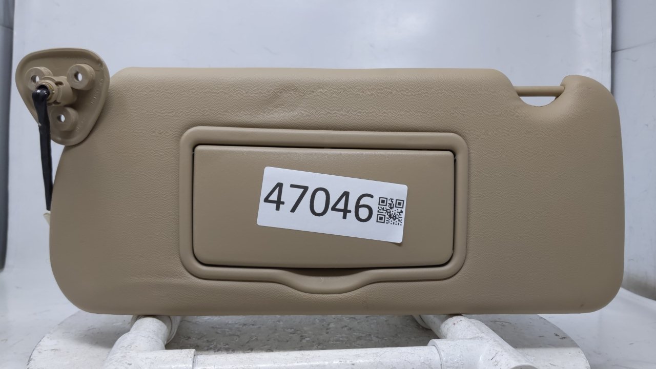 Picture of 2004-2009 Cadillac Srx Driver Left Sun Visor Sunvisor Tan 47046