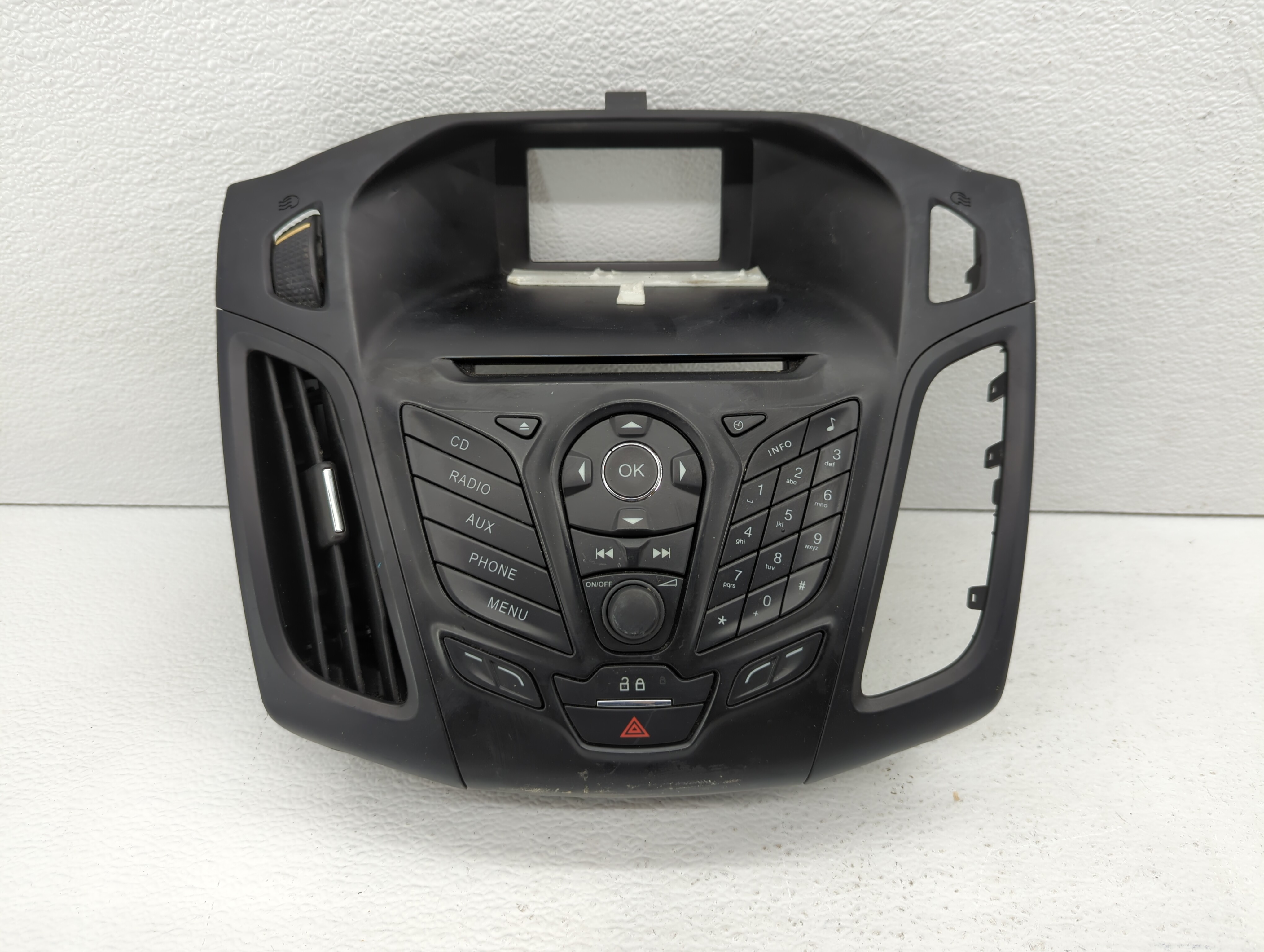 Picture of 2012-2014 Ford Focus Radio Control Panel 471940