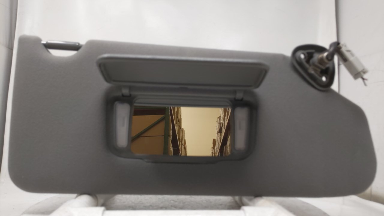 Picture of 1998-2002 Honda Accord Passenger Right Sun Visor Sunvisor Gray 47202