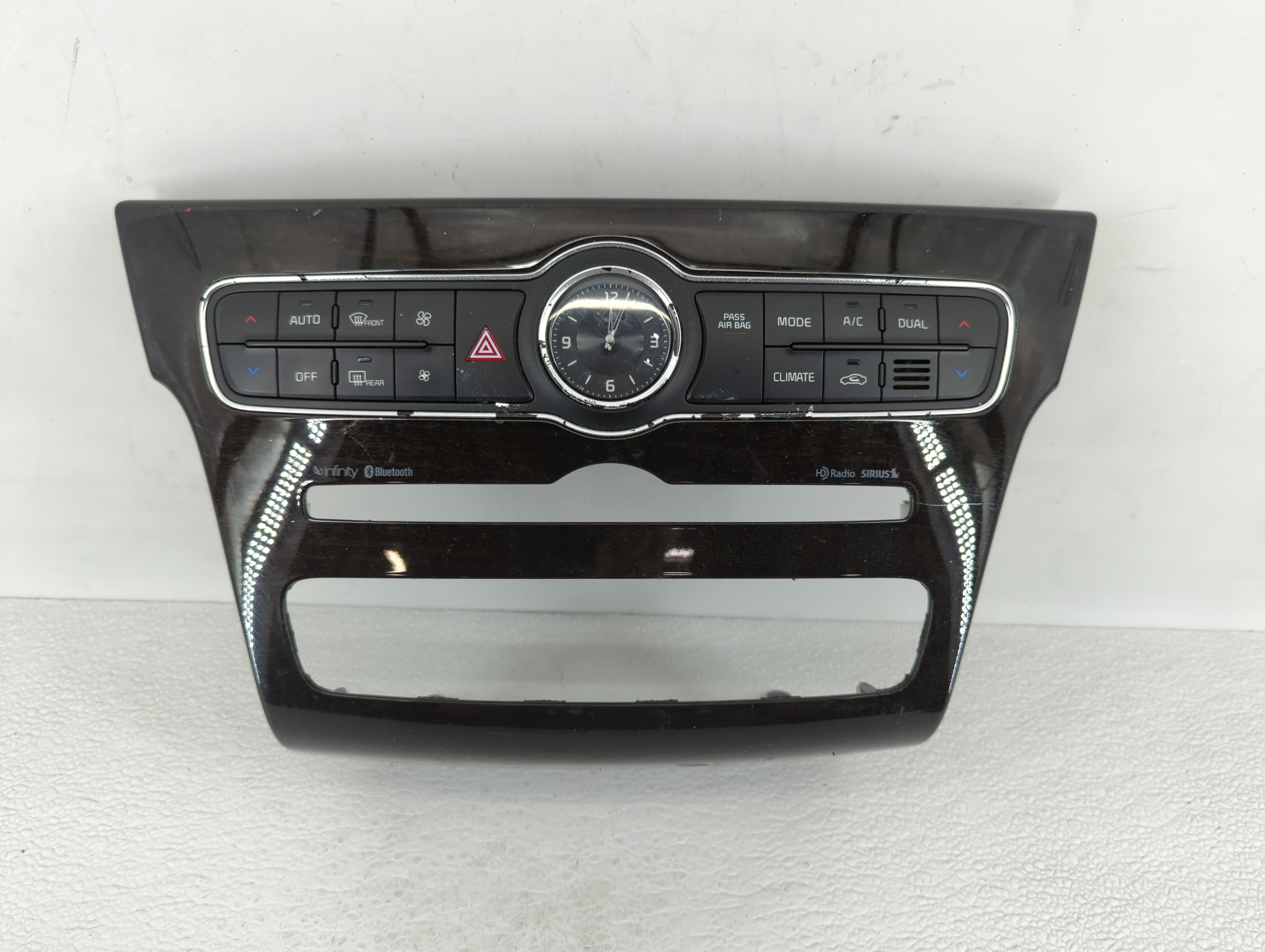 Picture of 2014-2016 Kia Cadenza Ac Heater Climate Control Temperature Oem 473143