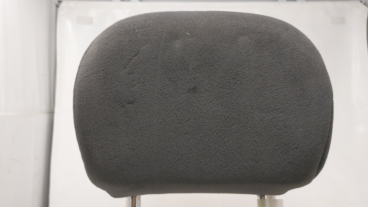 Picture of 2000-2004 Ford Focus Headrest Head Rest Front Driver Passenger 47455