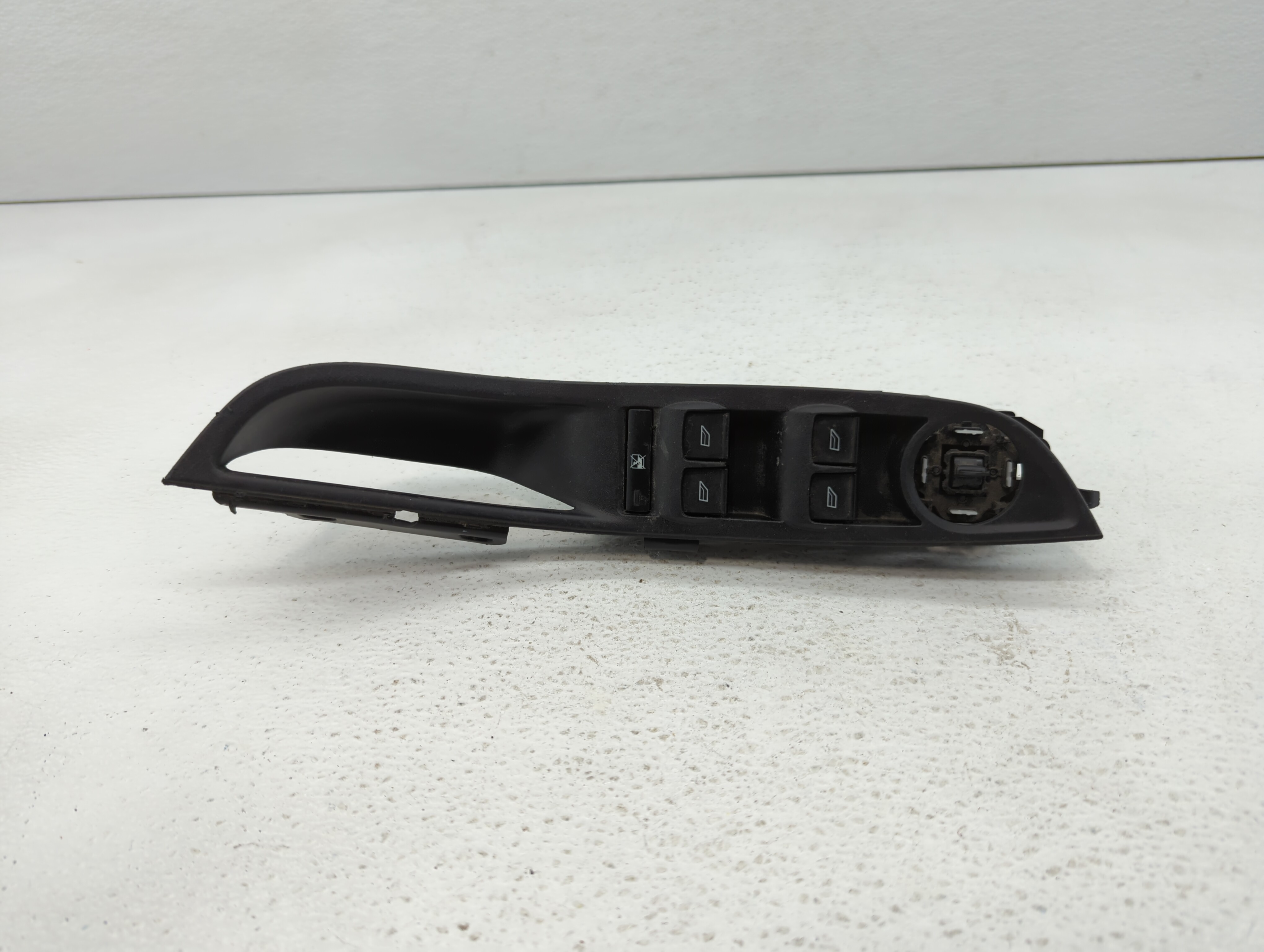 Picture of 2012-2018 Ford Focus Driver Left Door Master Power Window Switch 475375