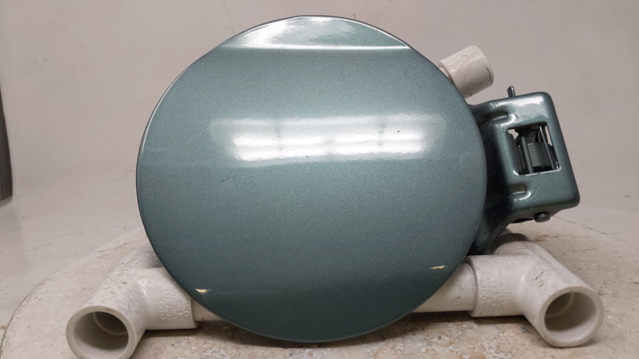 Picture of 2006-2009 Kia Sportage Fuel Tank Door Lid Gas Tank Green 47607