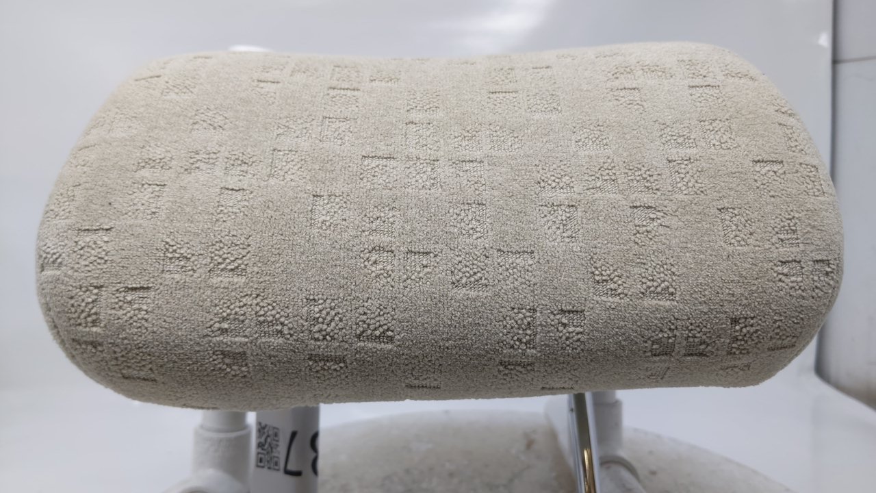 Picture of 2006 Hyundai Sonata Headrest Head Rest Rear Seat Tan 47637