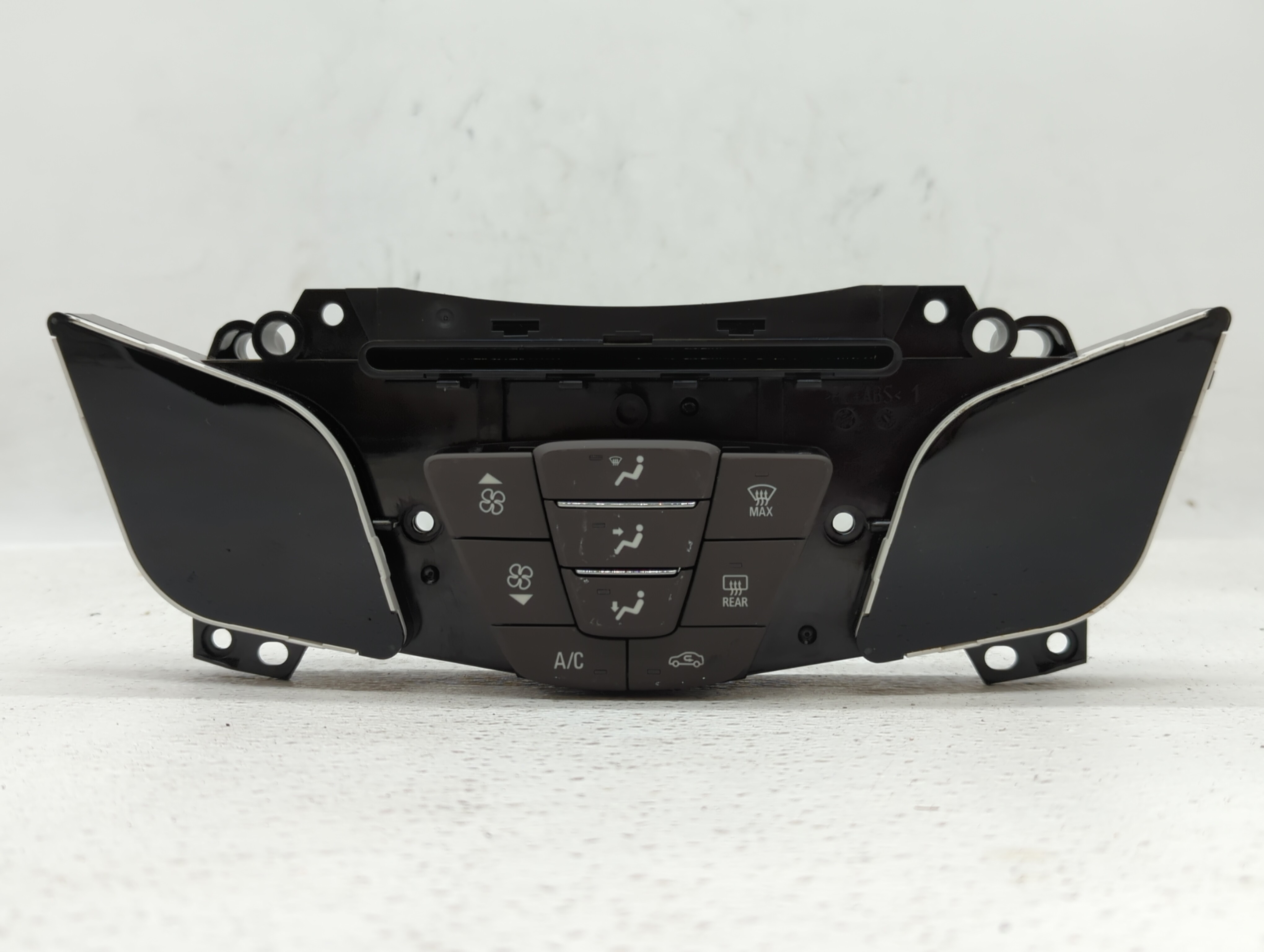 Picture of 2014-2016 Buick Lacrosse Ac Heater Climate Control Temperature Oem 476497