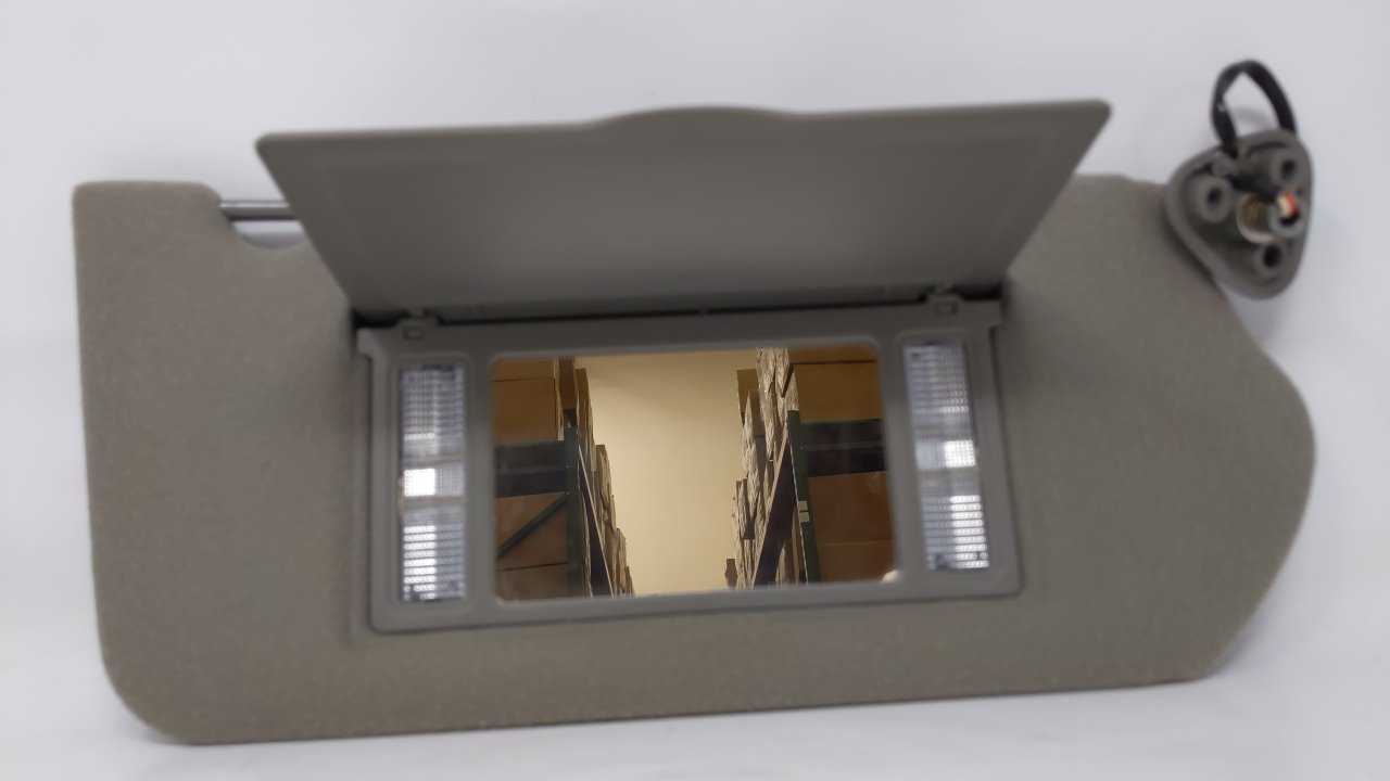 2000-2005 Chevrolet Impala Passenger Sun Visor Mirror Right Sunvisor Gray 47729 - Oemusedautoparts1.com