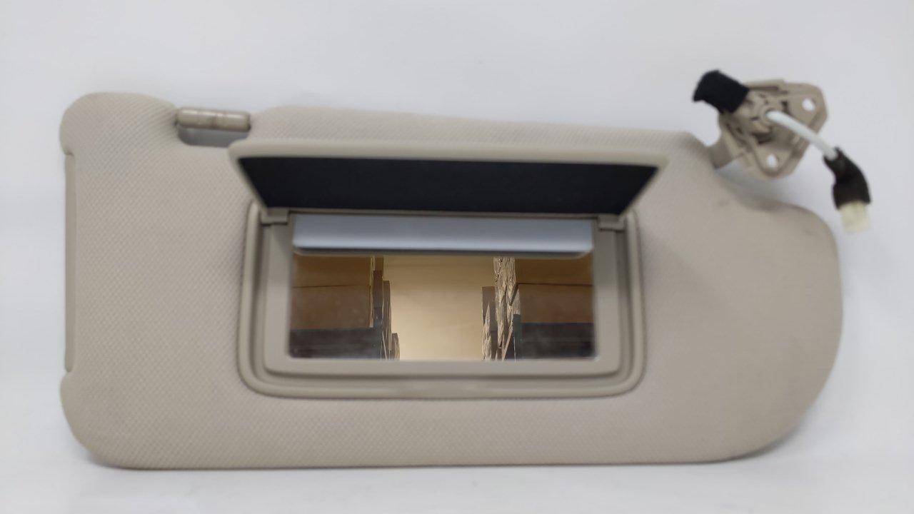 2006 Infiniti M45 Passenger Right Sun Visor Sunvisor White 47742 - Oemusedautoparts1.com