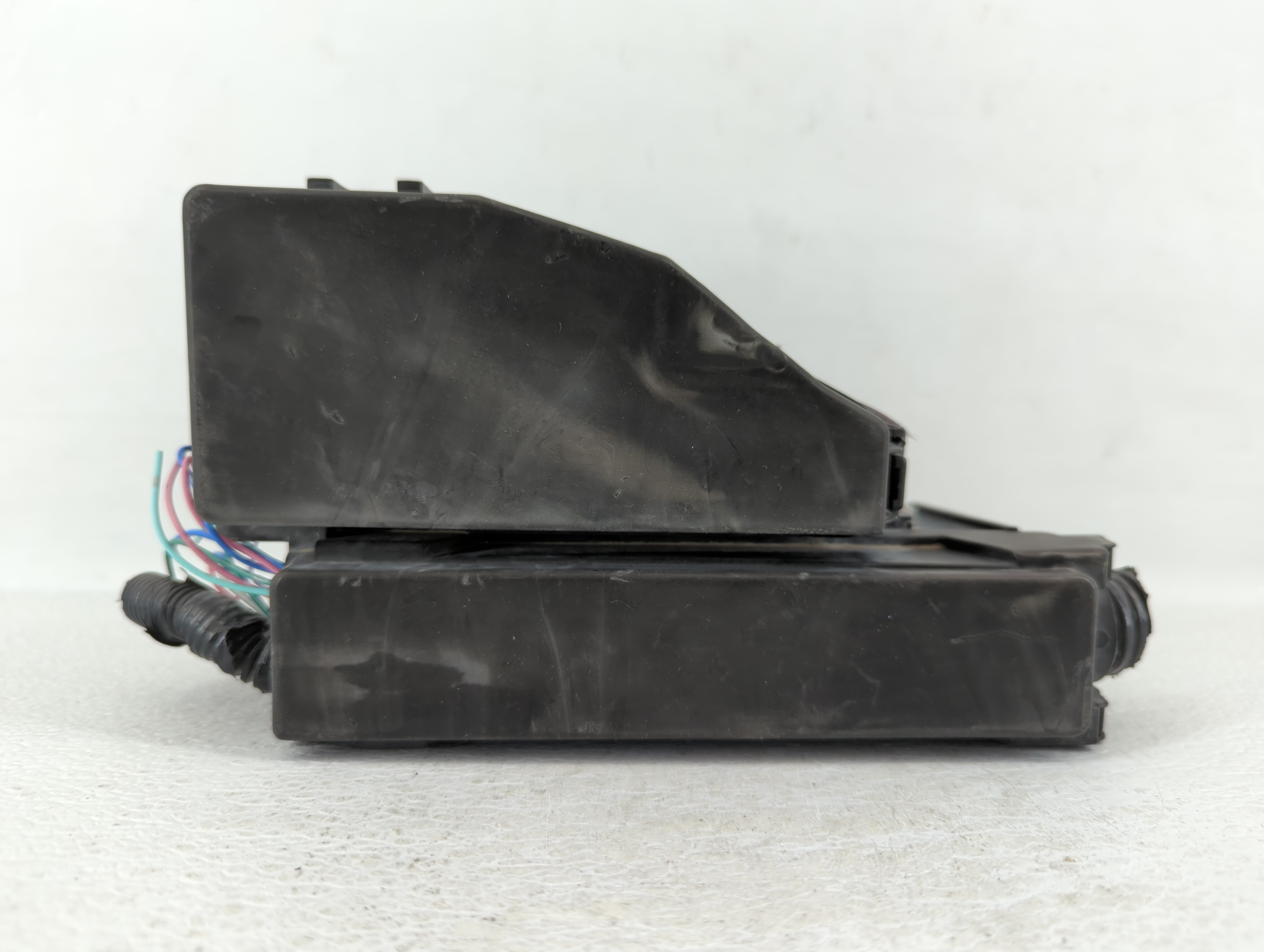 Picture of 2015-2022 Nissan Pathfinder Fusebox Fuse Box Relay Module 477553