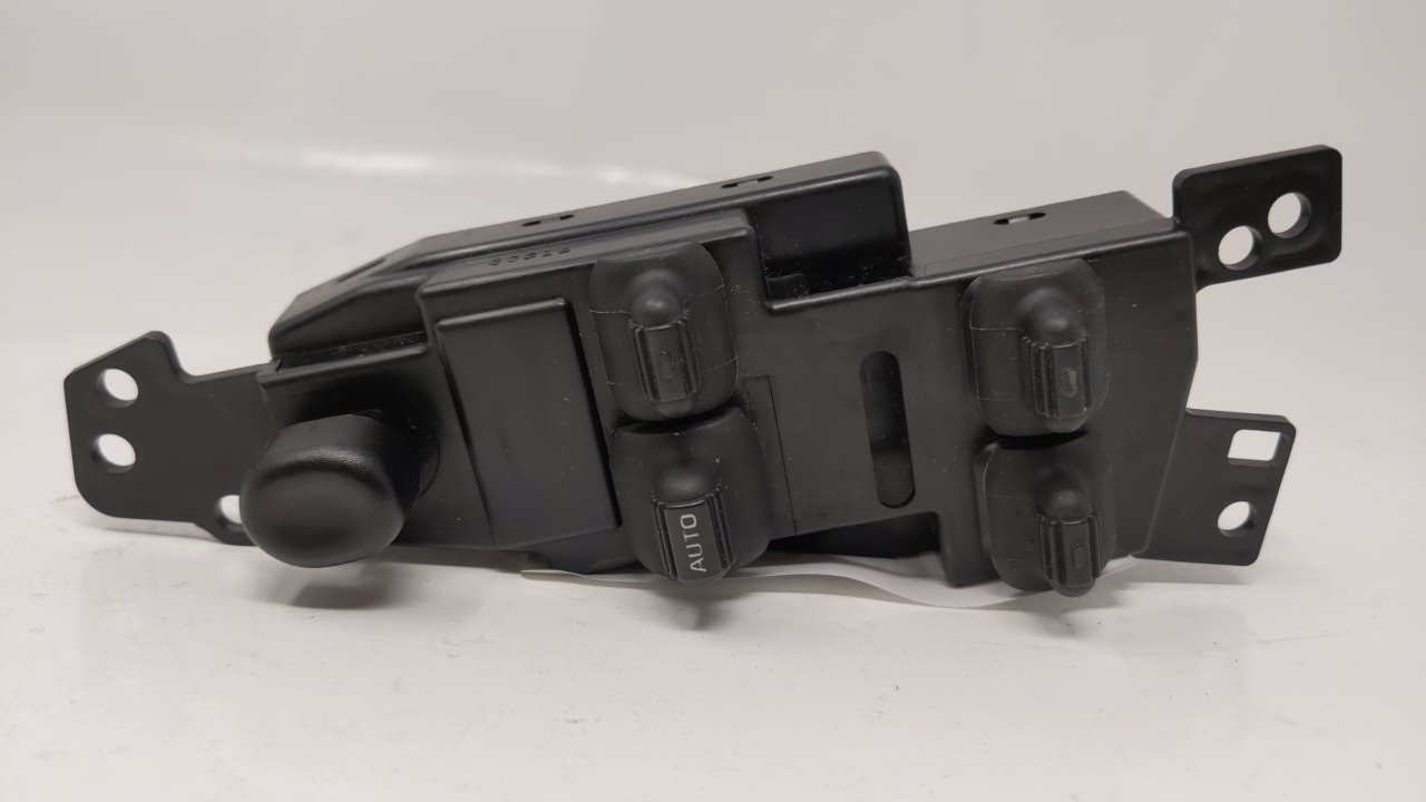 2000 Chrysler 300m Driver Left Door Master Power Window Switch 47830 - Oemusedautoparts1.com