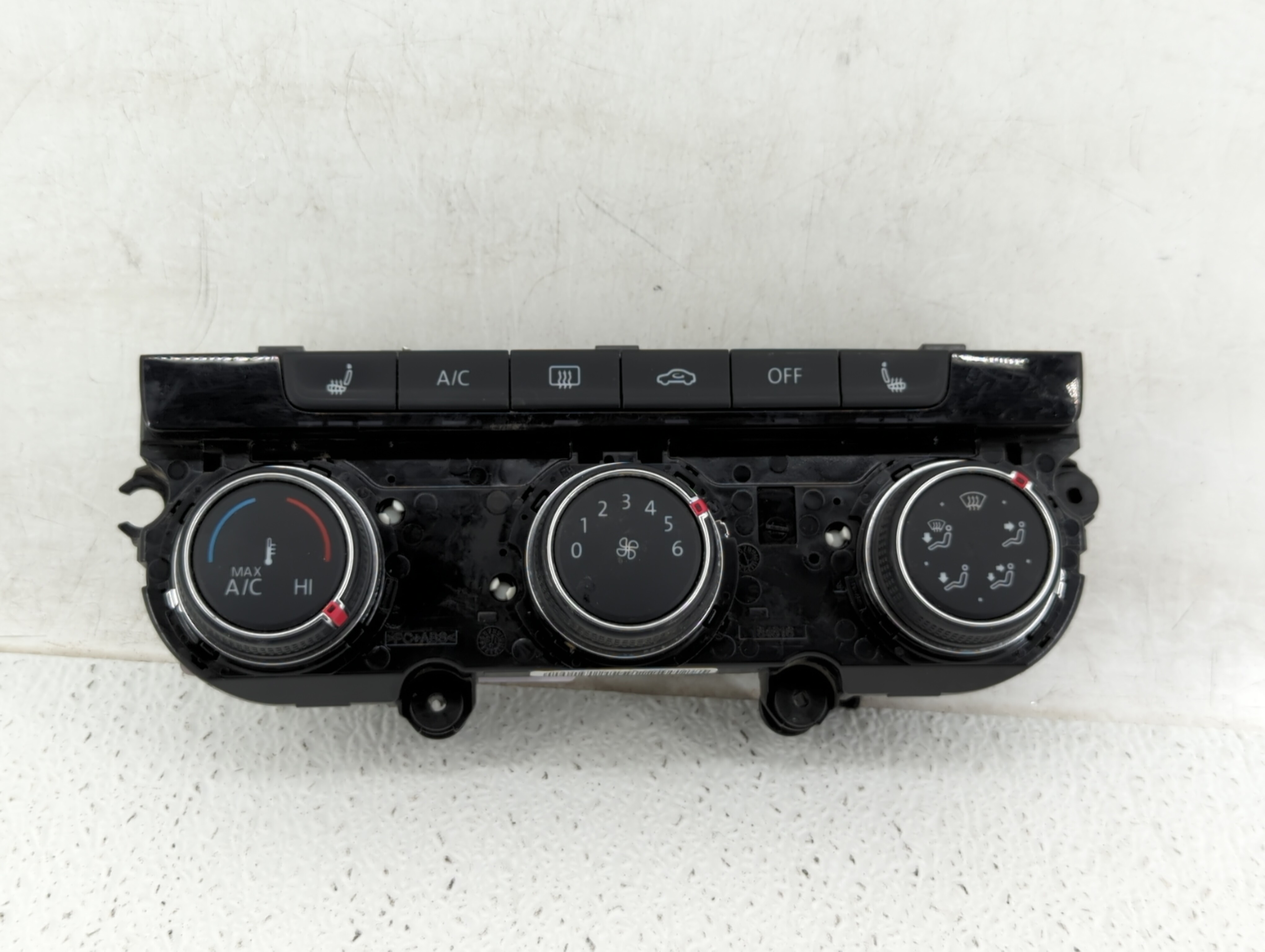 2015-2017 Volkswagen Golf Ac Heater Climate Control Temperature Oem 481590 - Oemusedautoparts1.com
