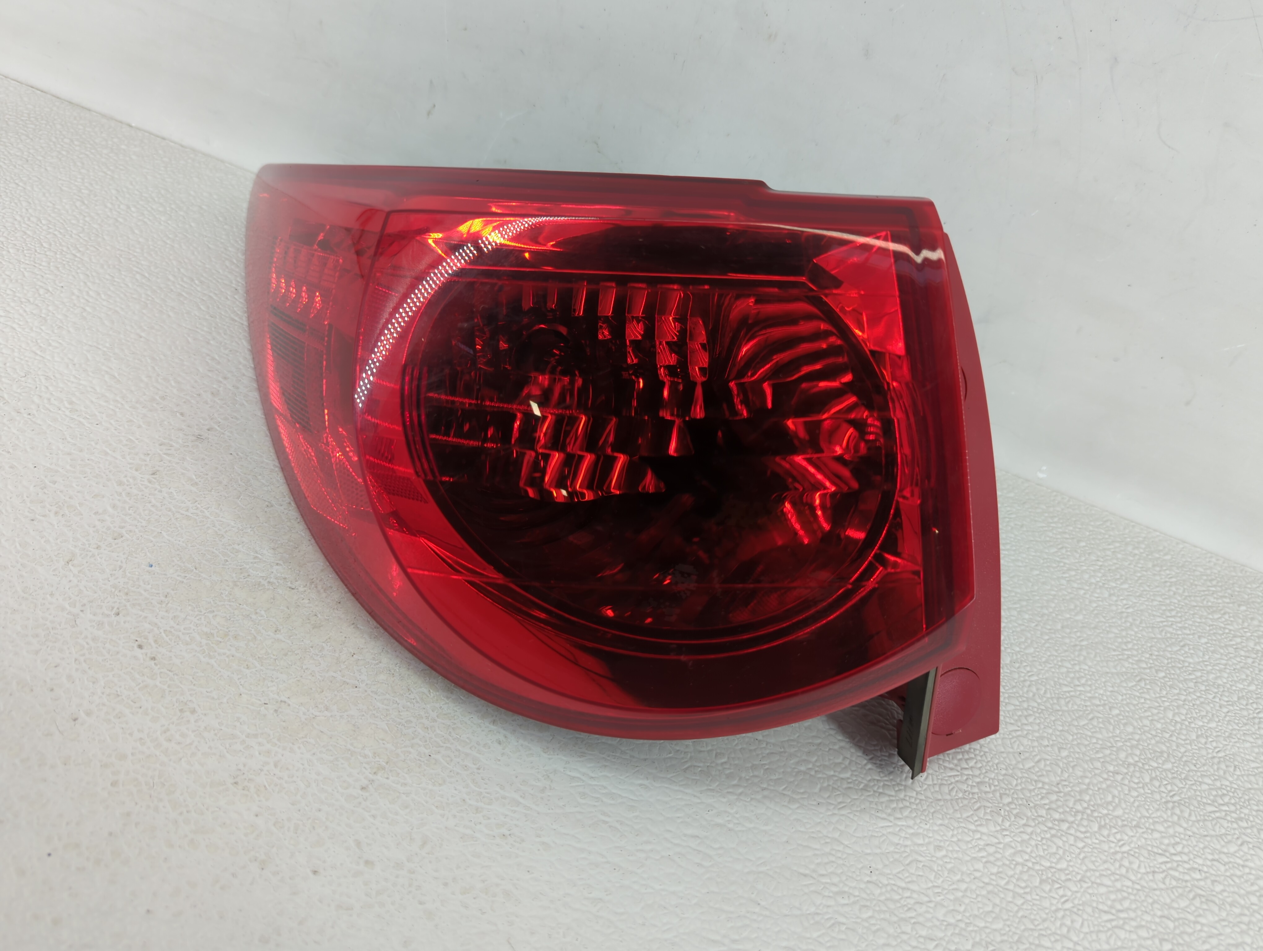 Picture of 2012 Chevrolet Traverse Driver Left Side Tail Light Taillight Oem 481800