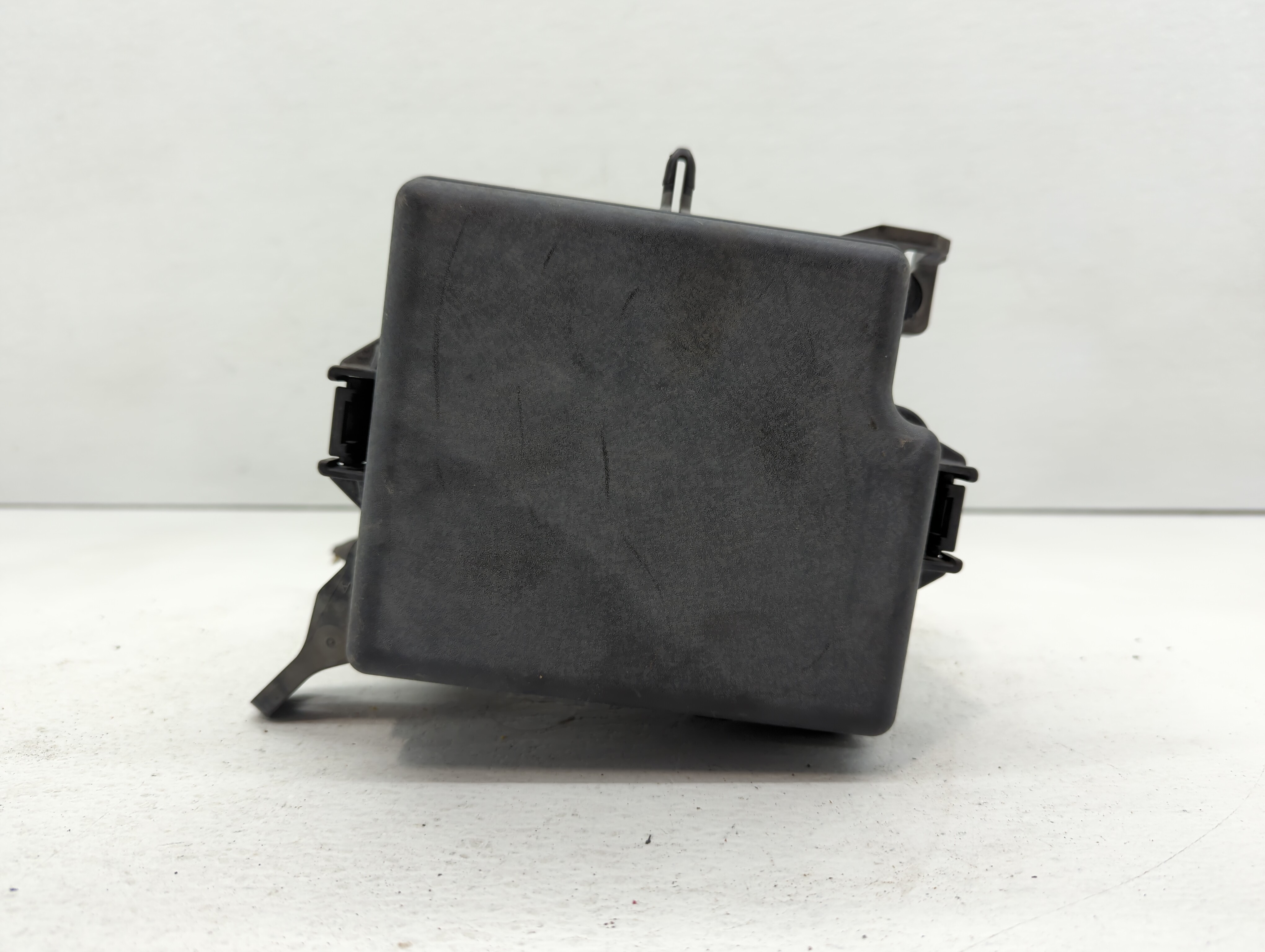 2014-2014 Kia Soul Fusebox Fuse Box Relay Module 91950-b2050 482806 - Oemusedautoparts1.com