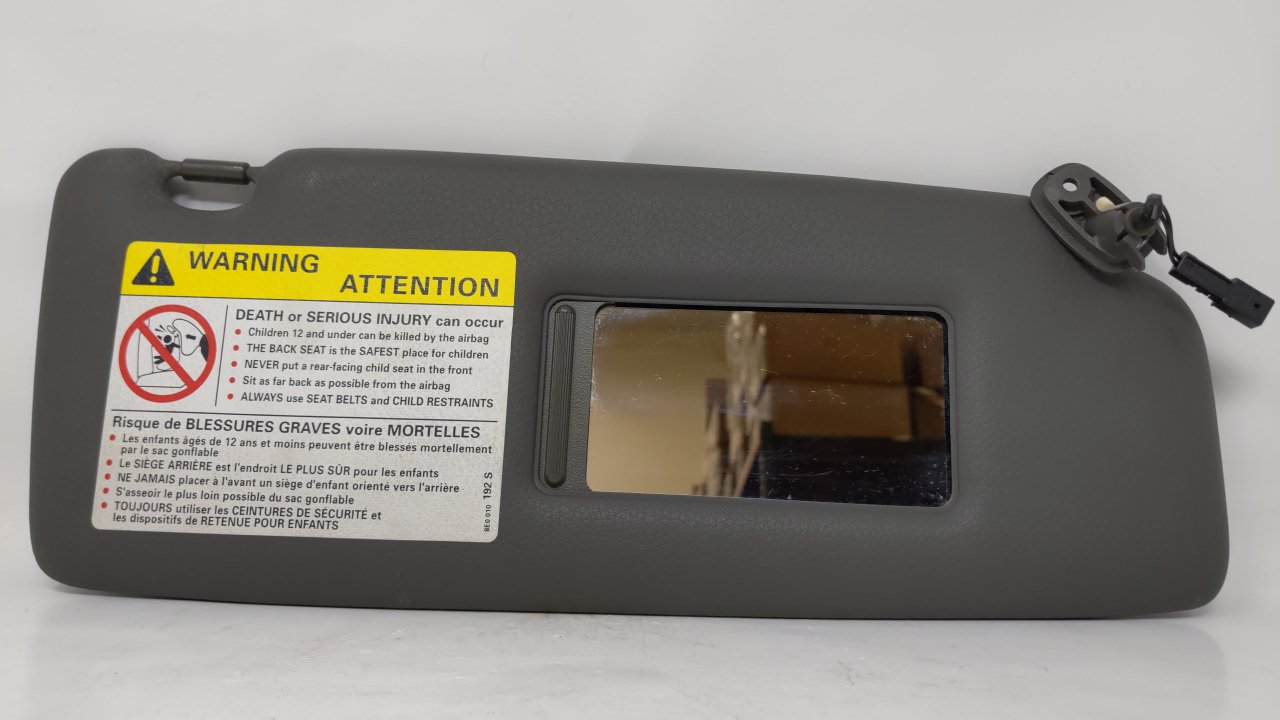 Picture of 1998 Audi A4 Passenger Sun Visor Mirror Right Sunvisor Gray 48309