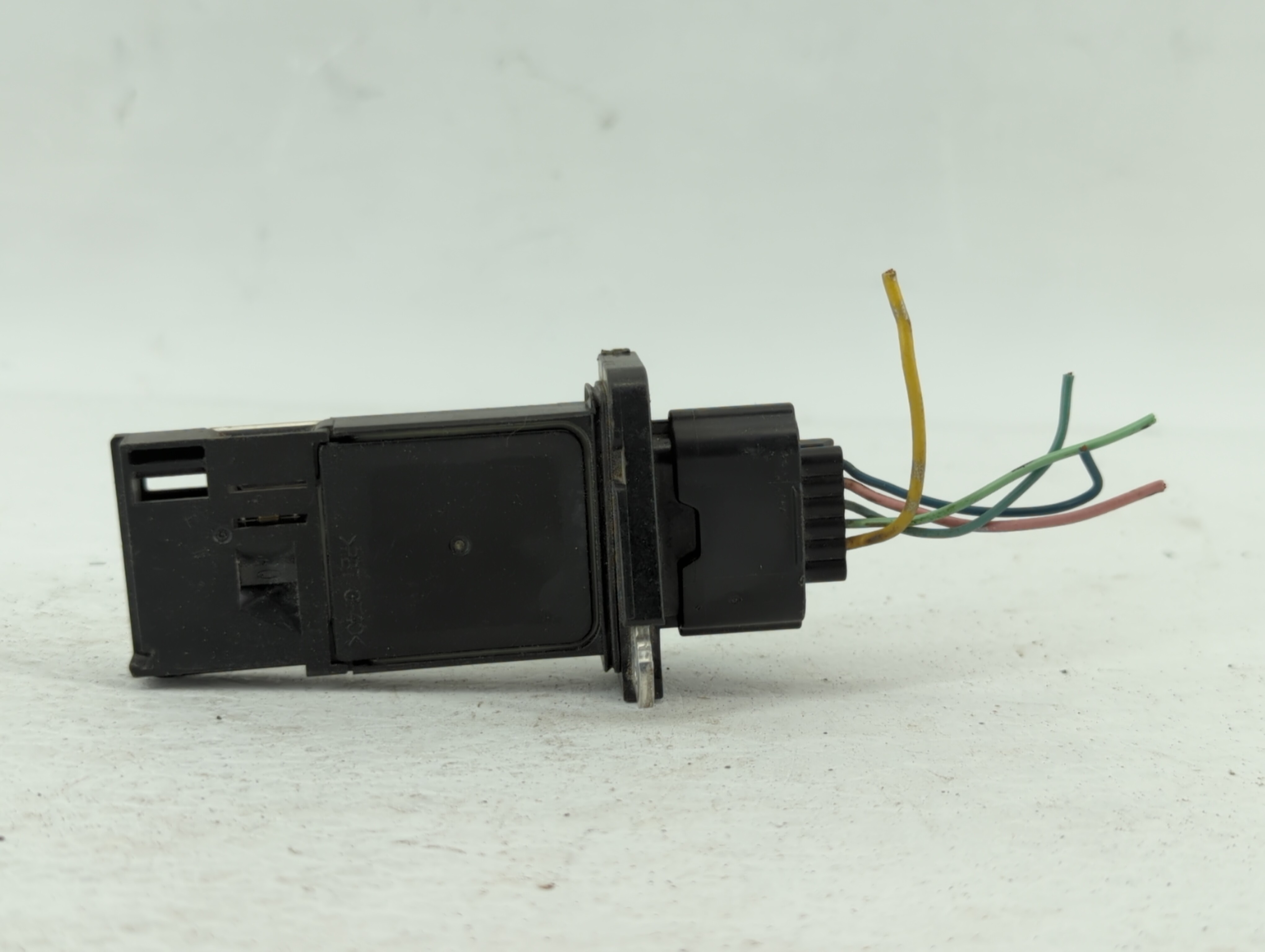 Picture of 2014-2015 Infiniti Q50 Mass Air Flow Meter Maf 484033
