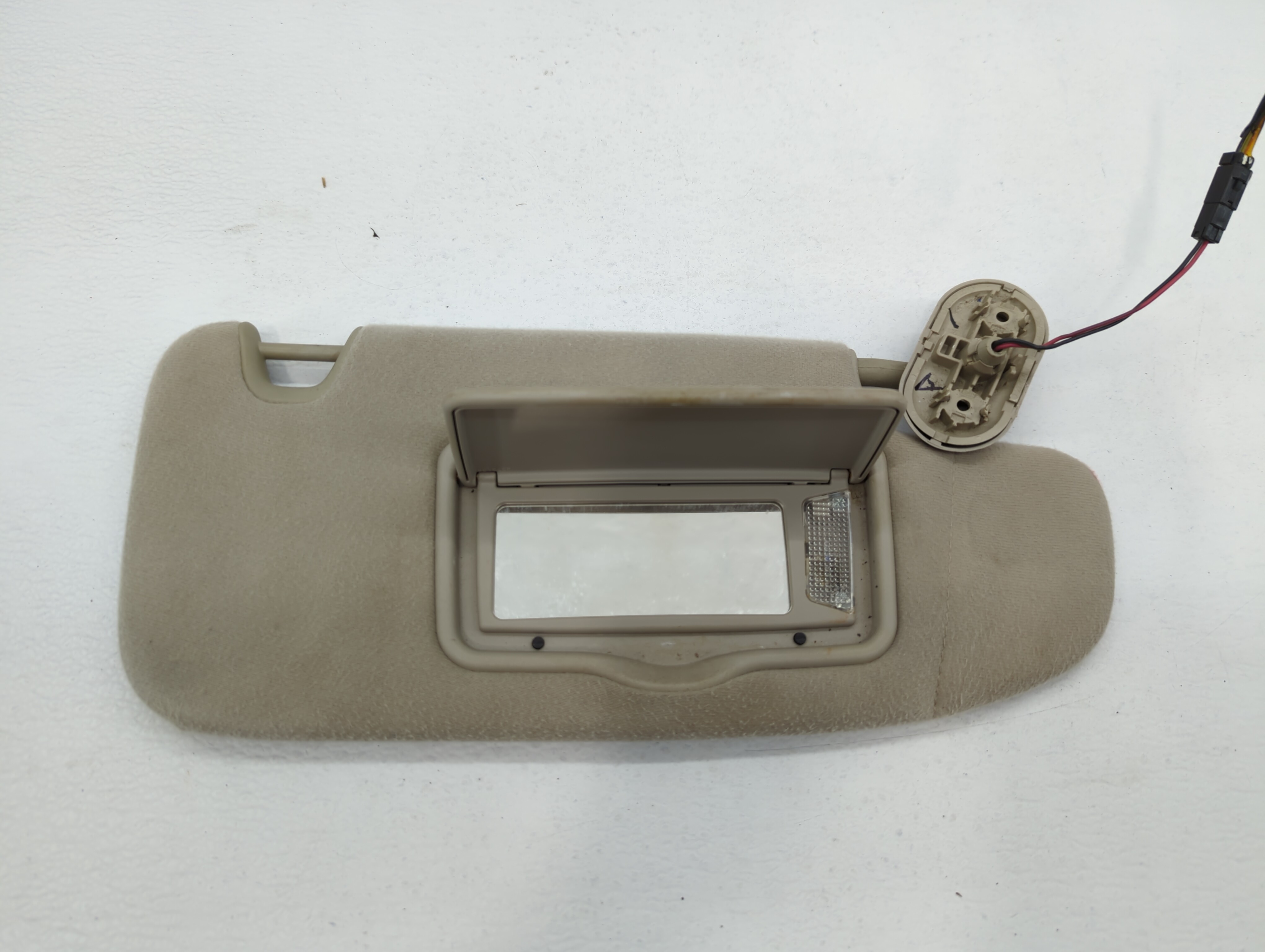 2006-2009 Mercury Milan Passenger Sun Visor Mirror Right Sunvisor Tan 484438 - Oemusedautoparts1.com