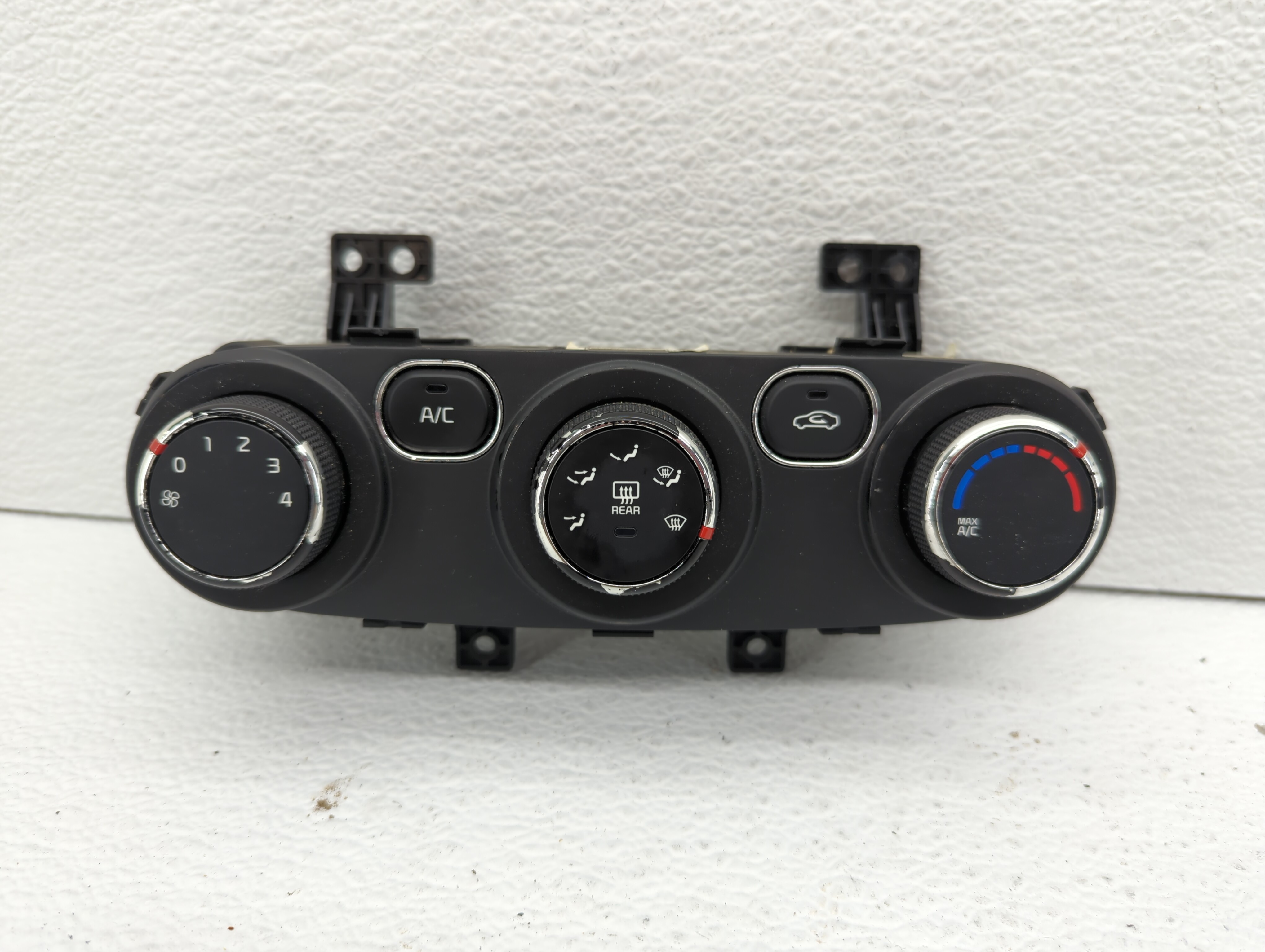 Picture of 2017-2018 Kia Forte Ac Heater Climate Control Temperature Oem 484779